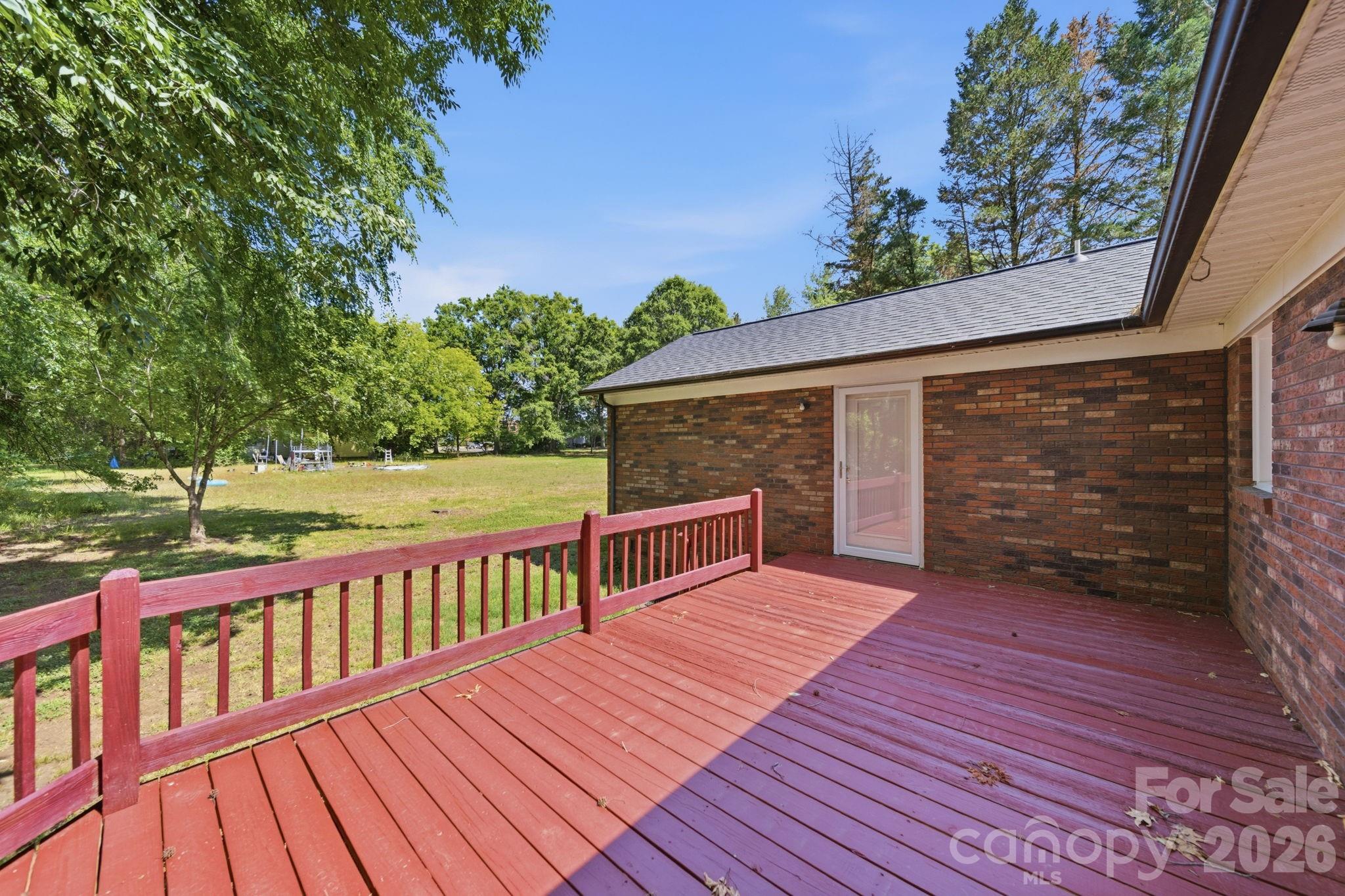 617 Autumn Dr, Harrisburg, NC 28075