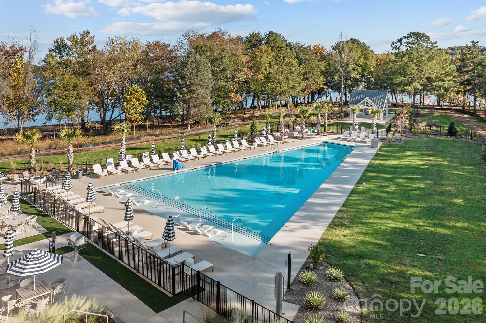 7392 Deer Hollow Rd #27, Sherrills Ford, NC 28673