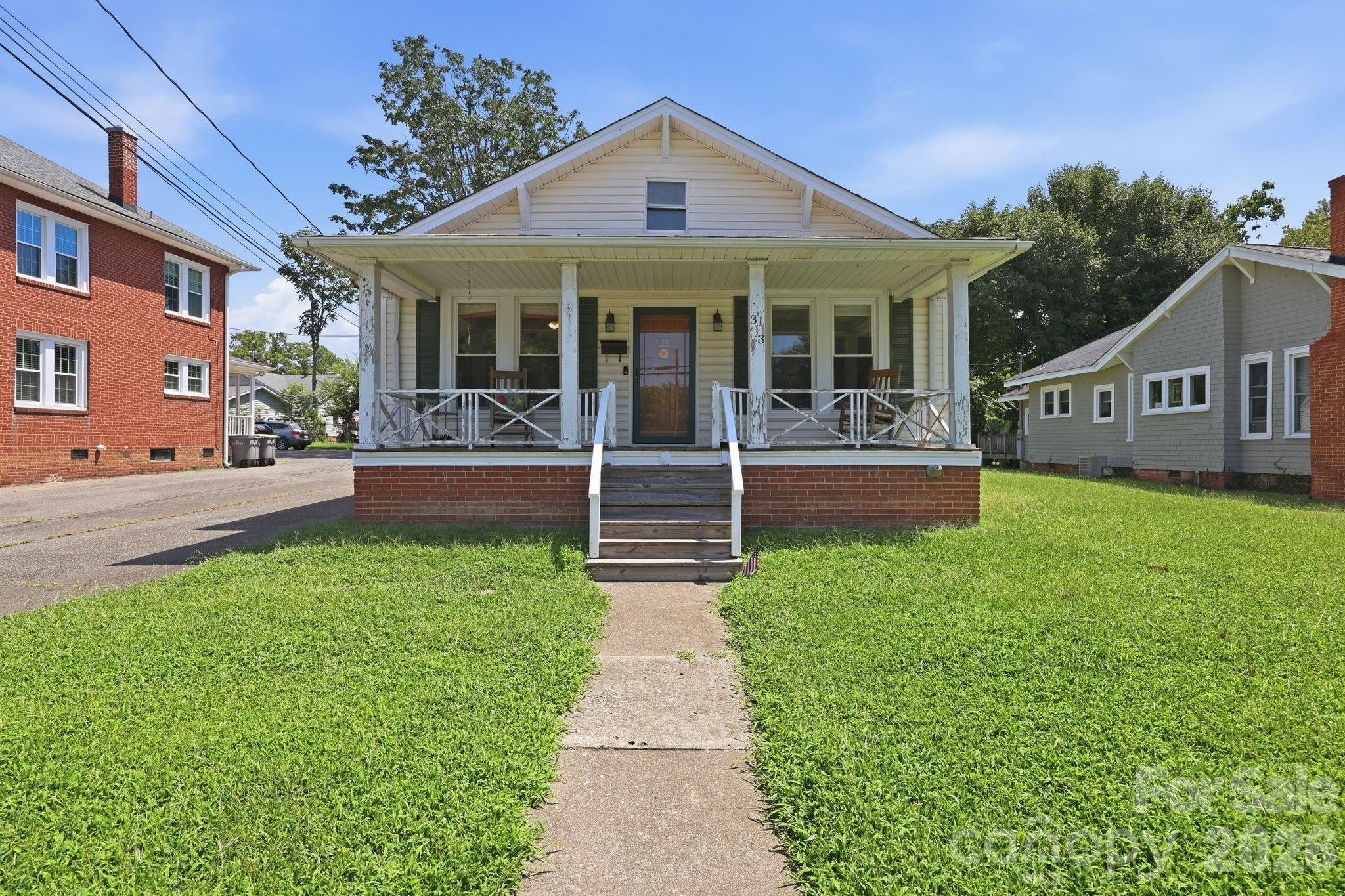 313 S Ridge Ave, Kannapolis, NC 28083