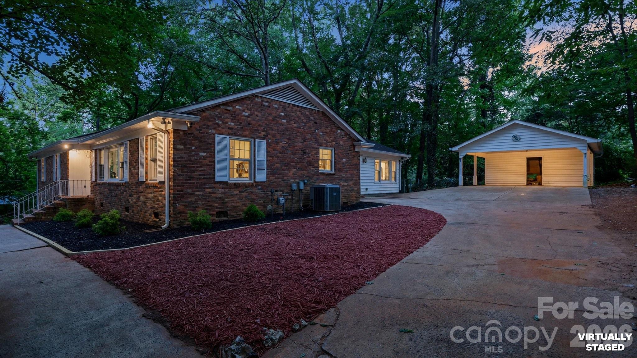7515 Shady Ln, Charlotte, NC 28215