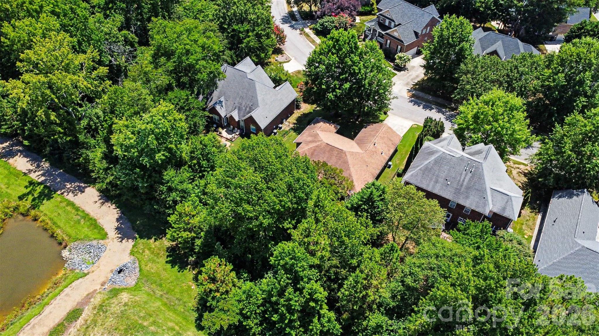 207 Edenshire Ct, Indian Trail, NC 28079