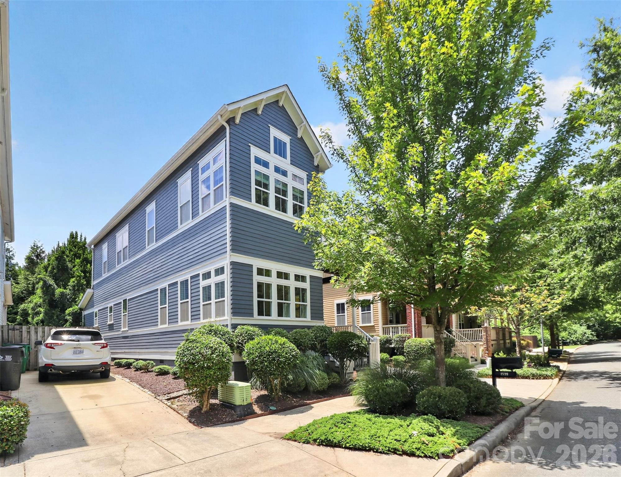 1539 Tippah Park Ct, Charlotte, NC 28205