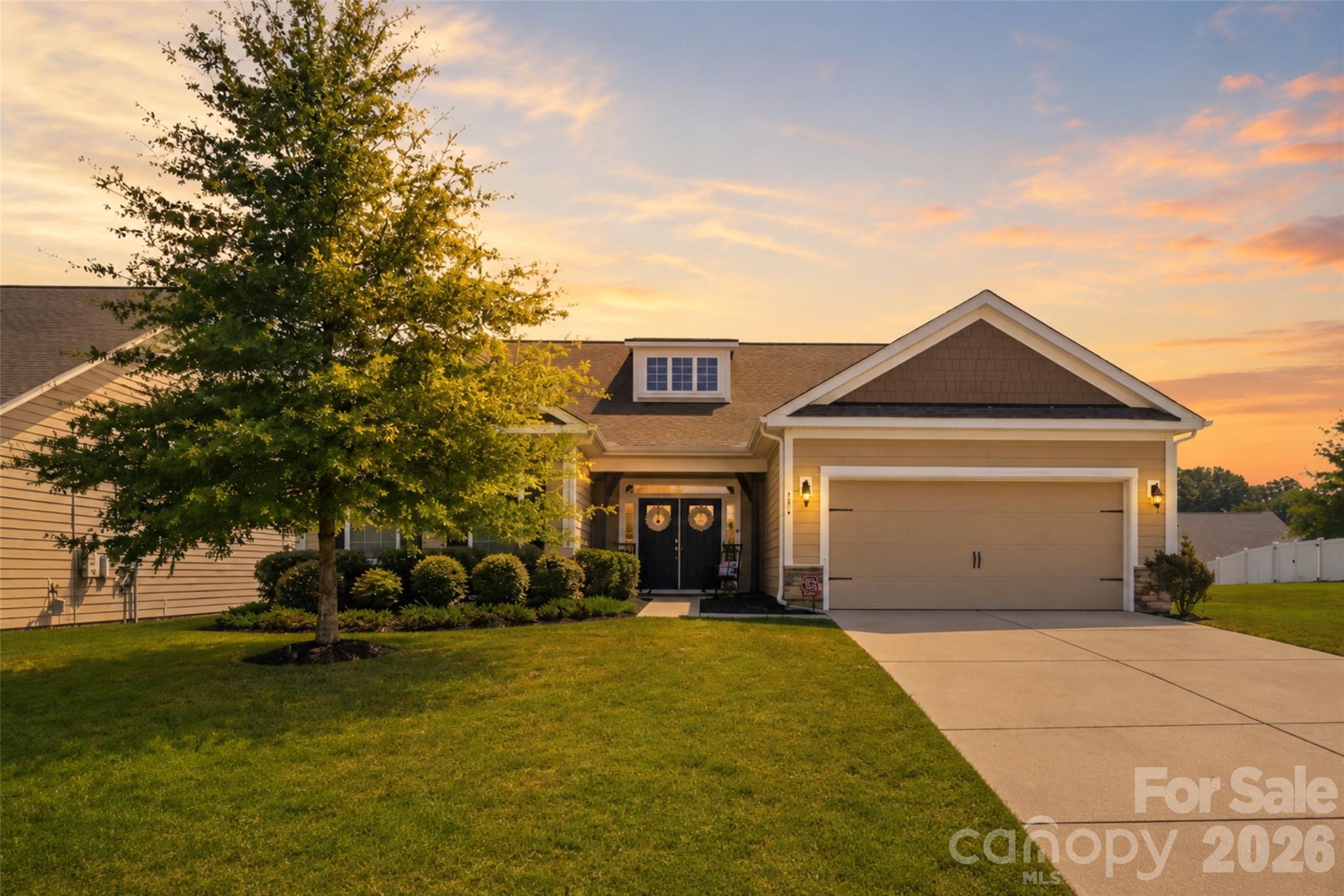 294 Robinwood Ln, Clover, SC 29710