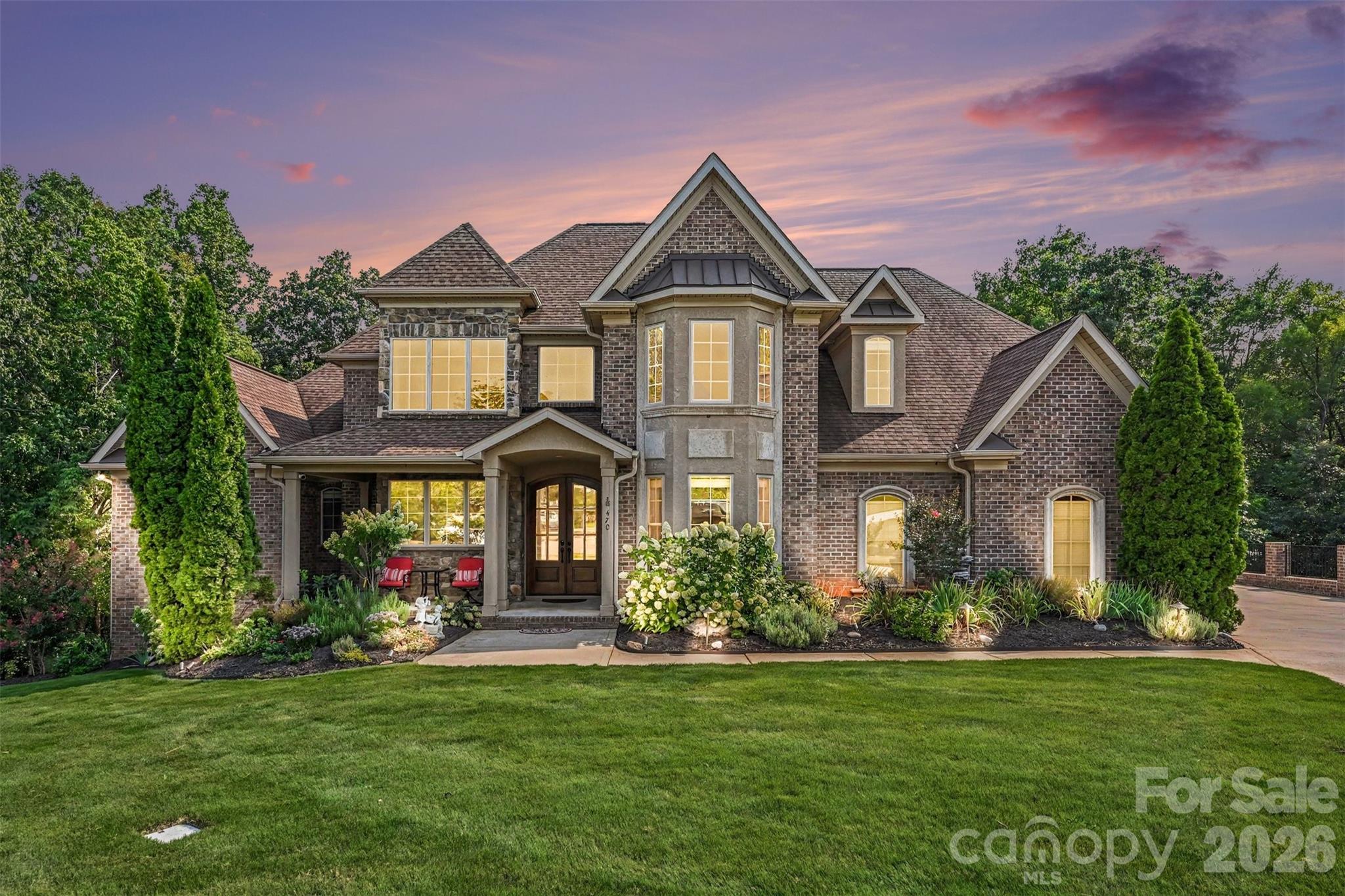 470 Swift Creek Cv, Lake Wylie, SC 29710