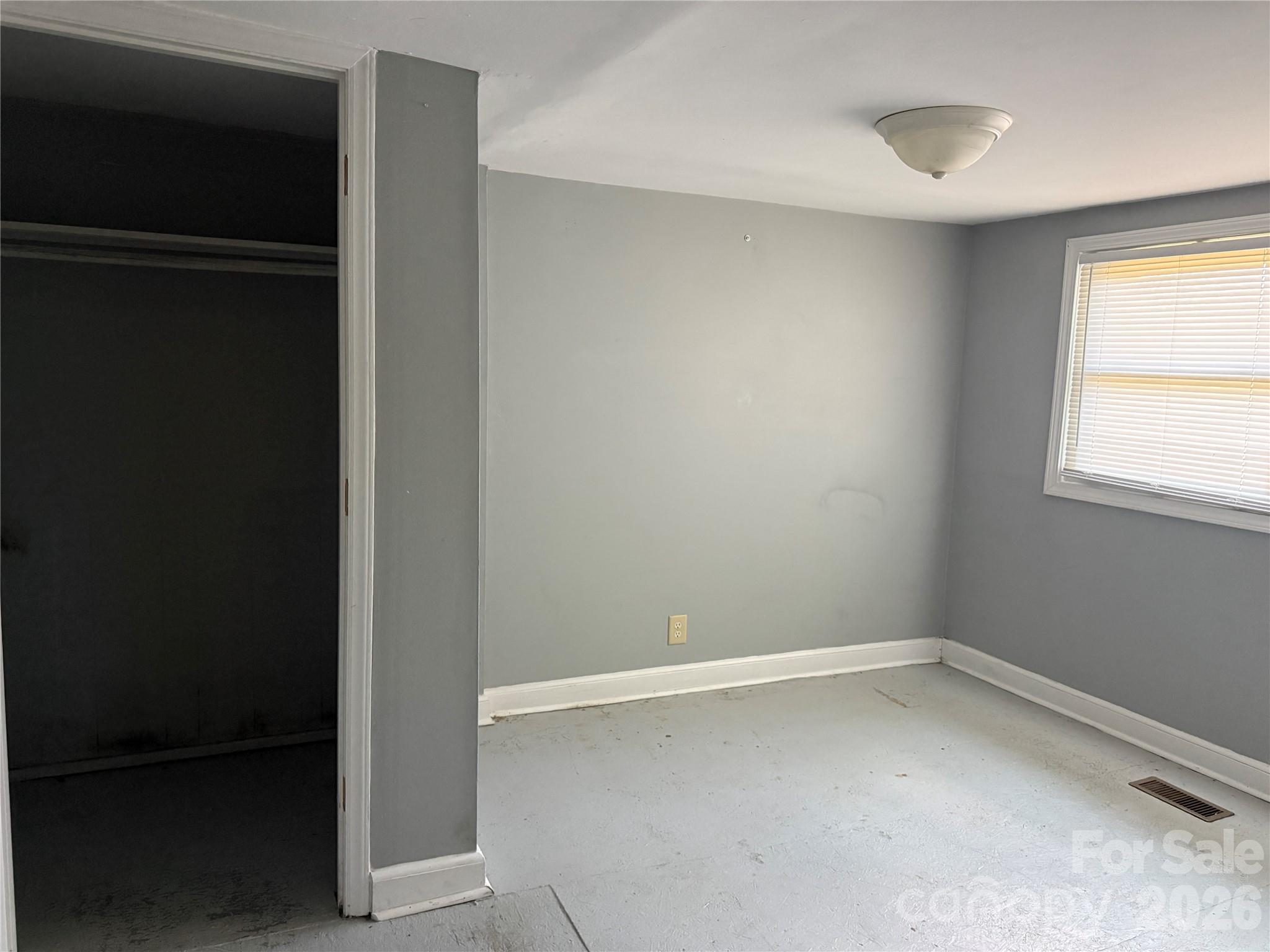 706 N Logan St, Gastonia, NC 28052