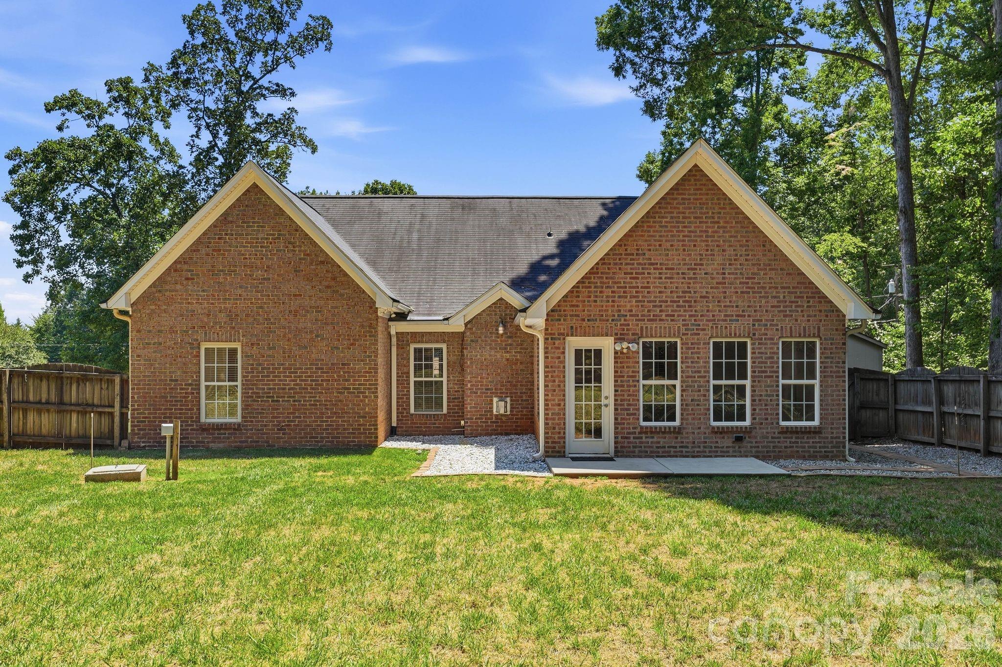 139 Spicewood Cir, Troutman, NC 28166