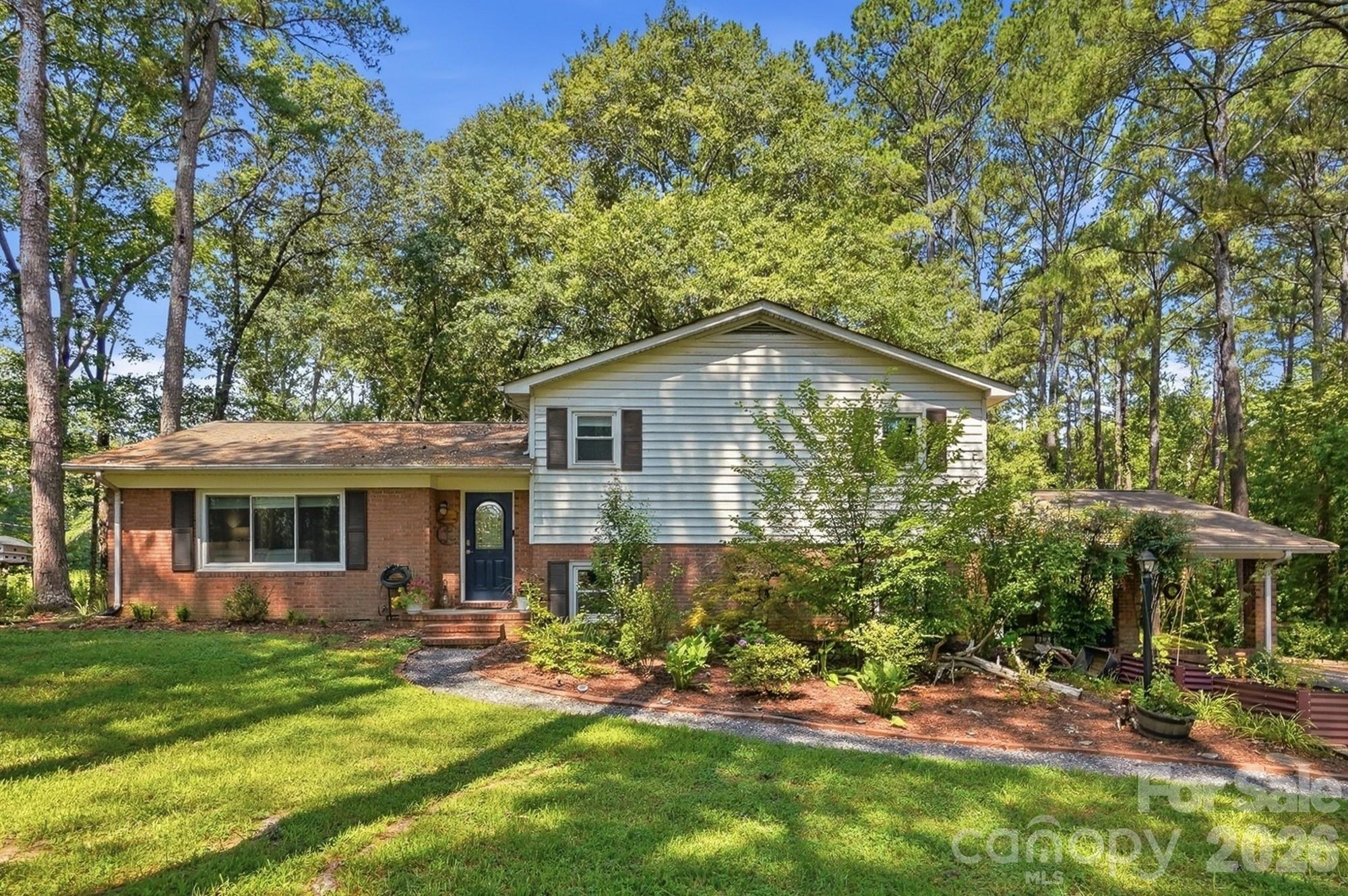 11060 Teresia Ln, Midland, NC 28107