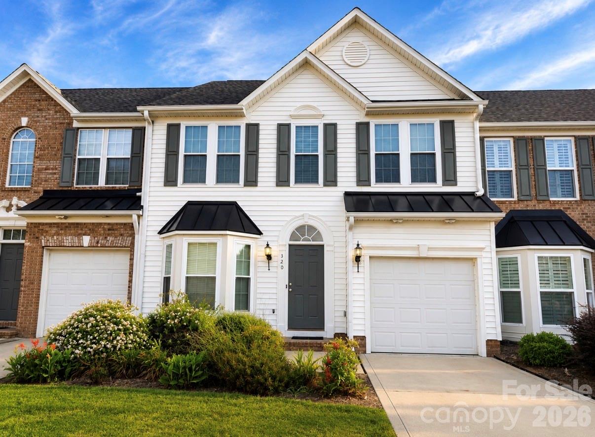 320 Shingleoak Dr, Clover, SC 29710