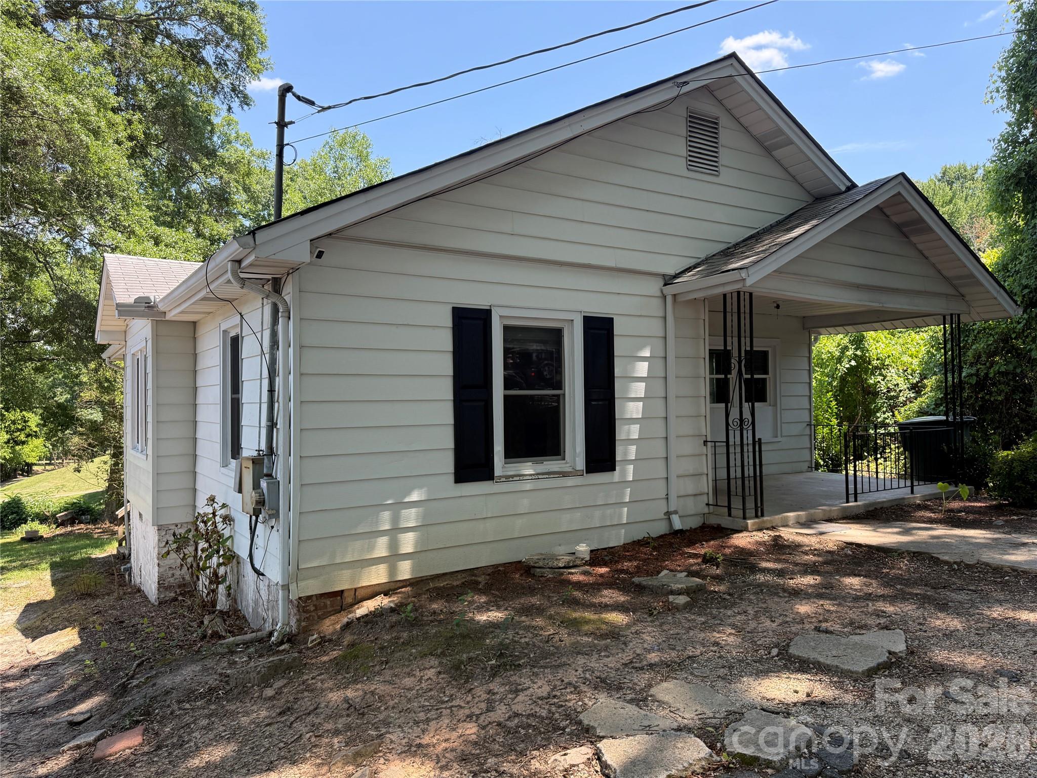 514 S Avon St, Gastonia, NC 28054