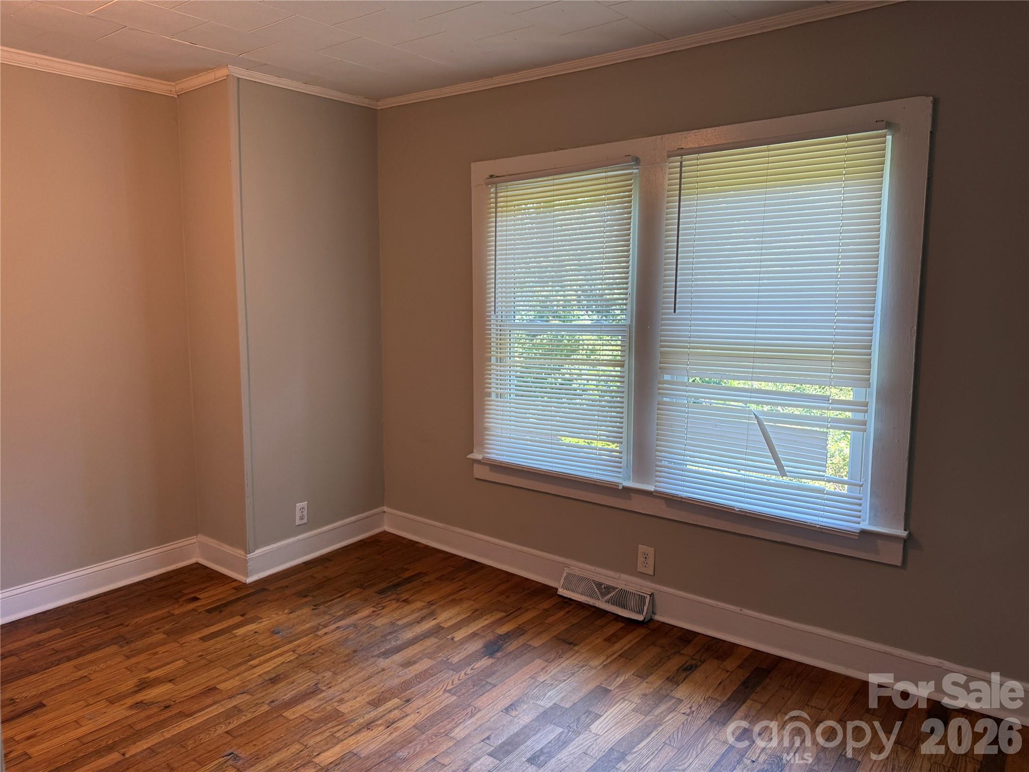 514 S Avon St, Gastonia, NC 28054