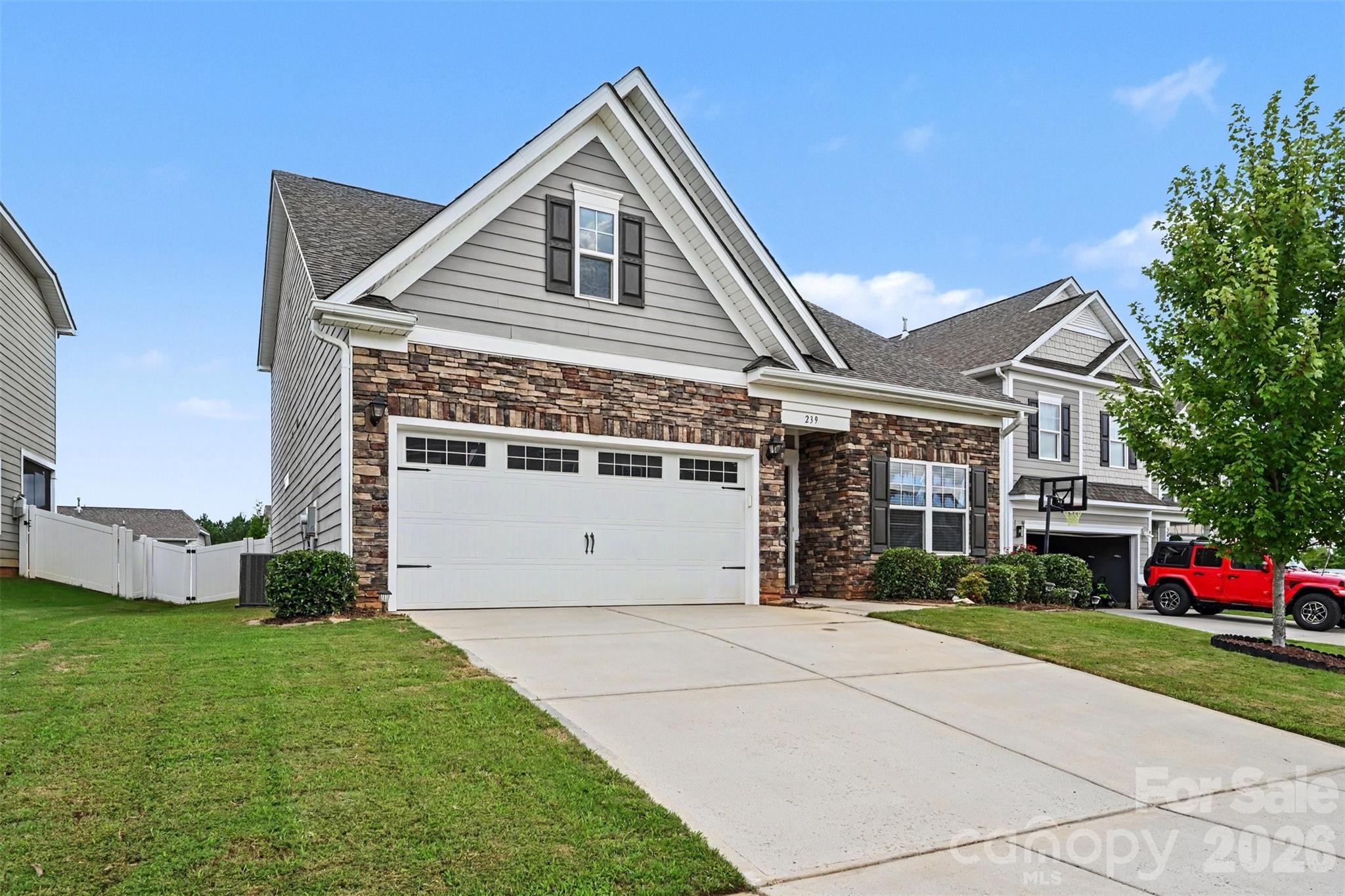 239 Sycamore Dr, Lancaster, SC 29720