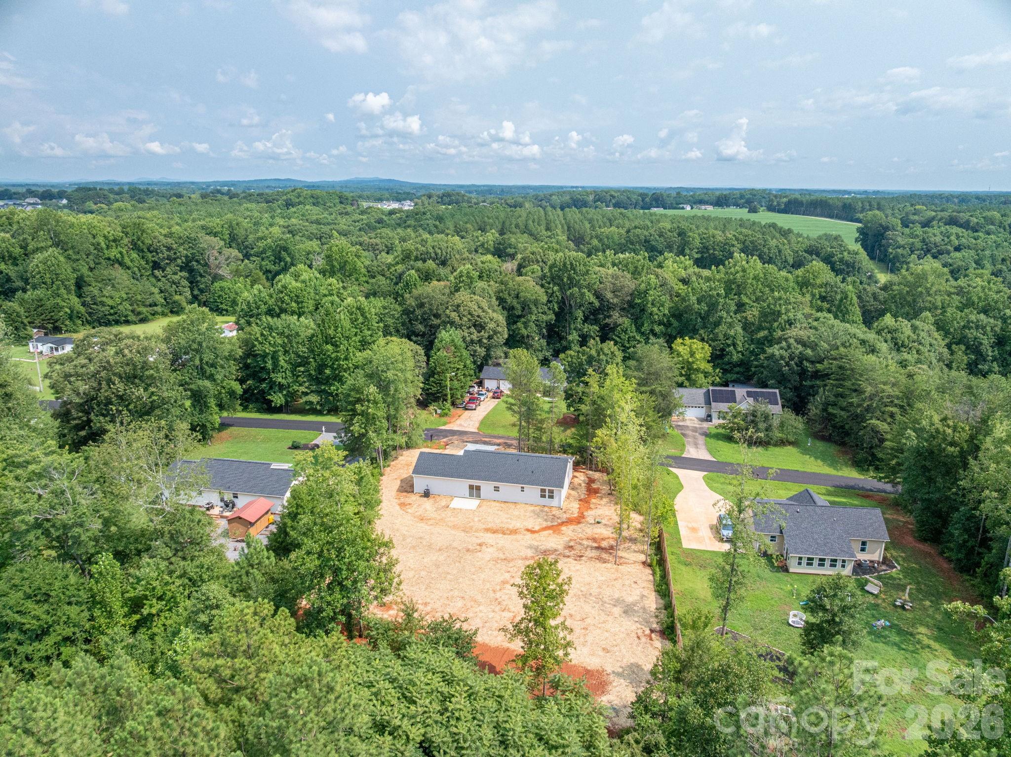 2935 Heavners Farm Ct, Lincolnton, NC 28092