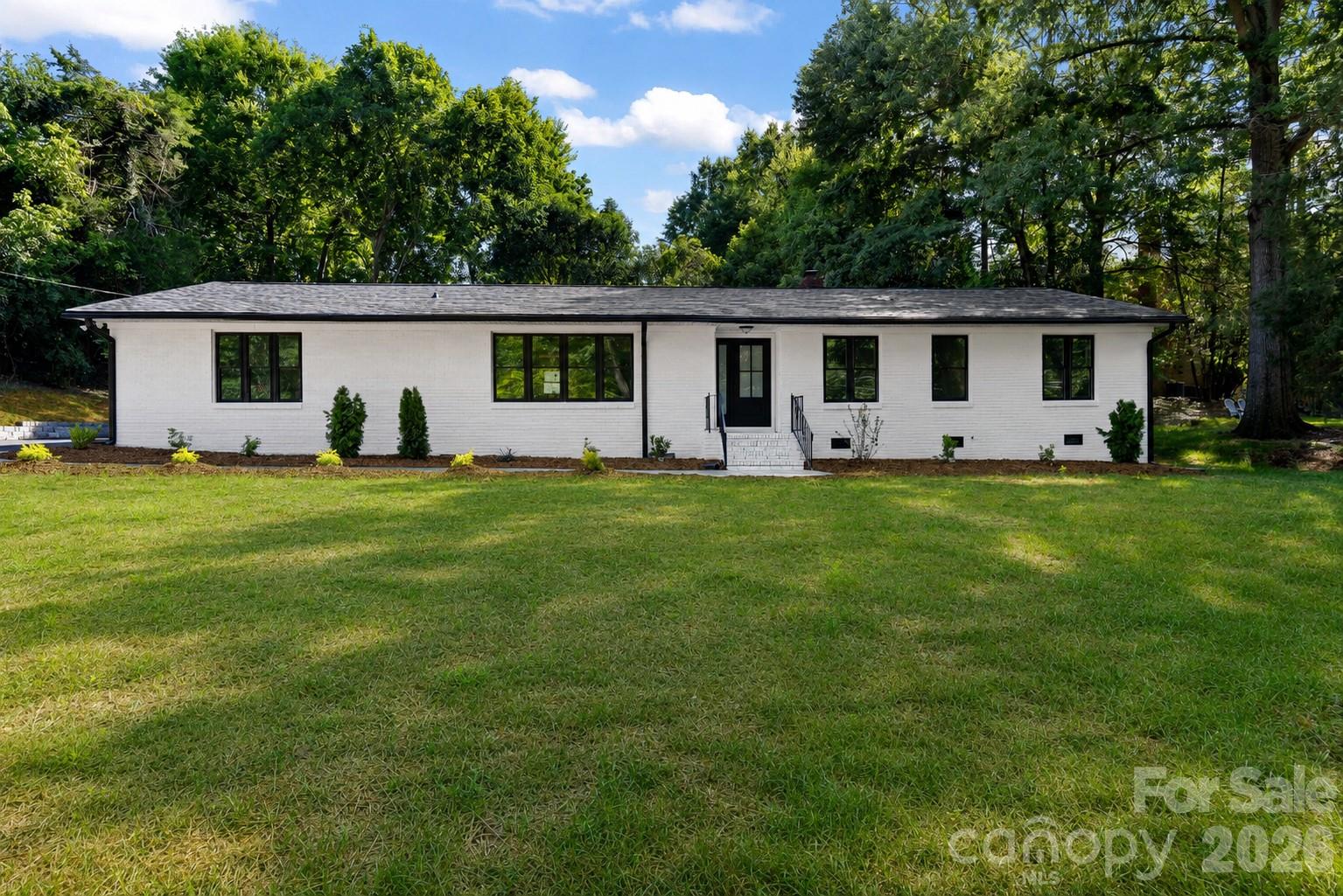 8033 Ritter Dr, Charlotte, NC 28270