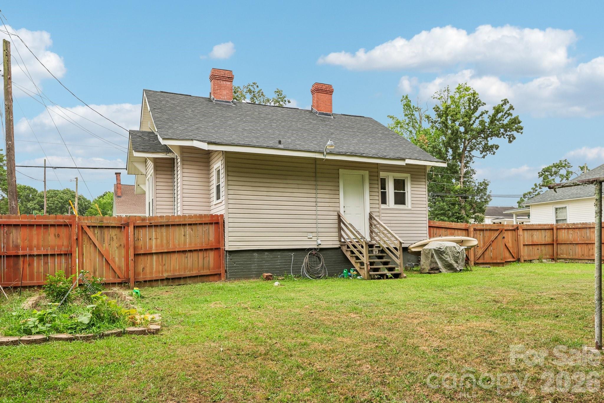 97 Ross Cannon St, York, SC 29745