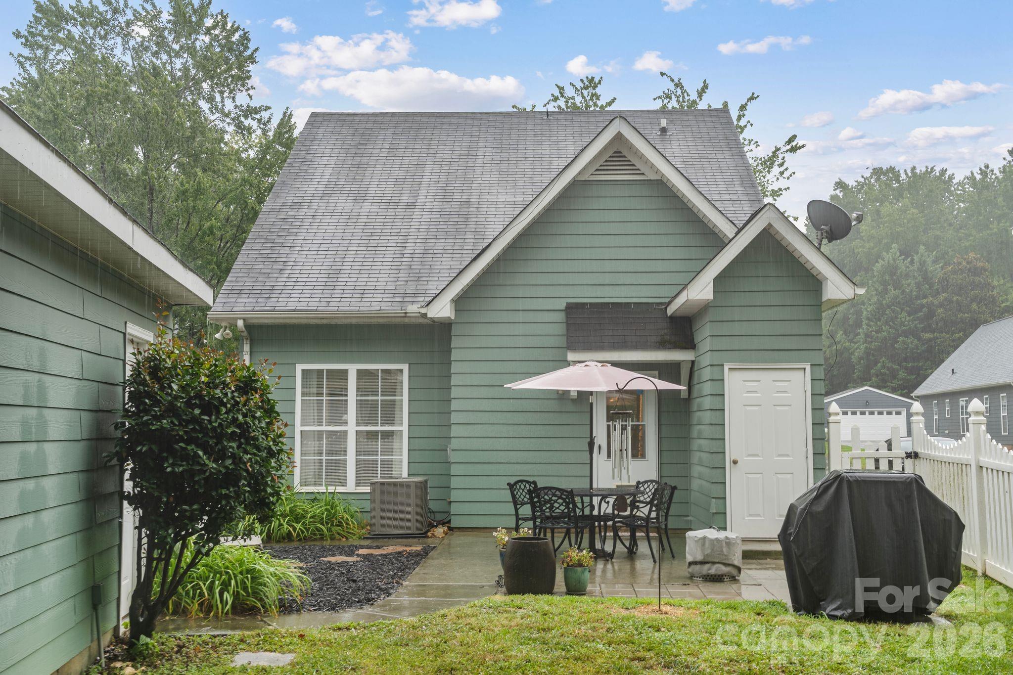 13523 Carleen Way Dr, Charlotte, NC 28213