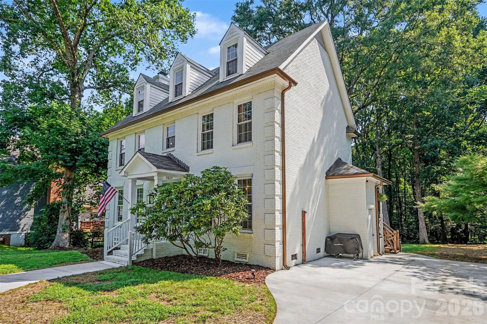 7024 Rothmore St, Charlotte, NC 28215