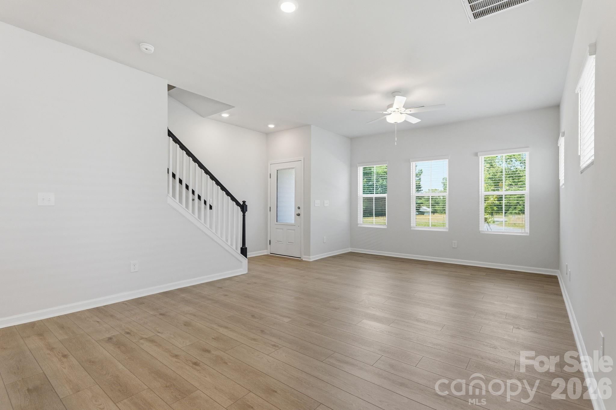 4636 Lakeview Rd, Charlotte, NC 28216