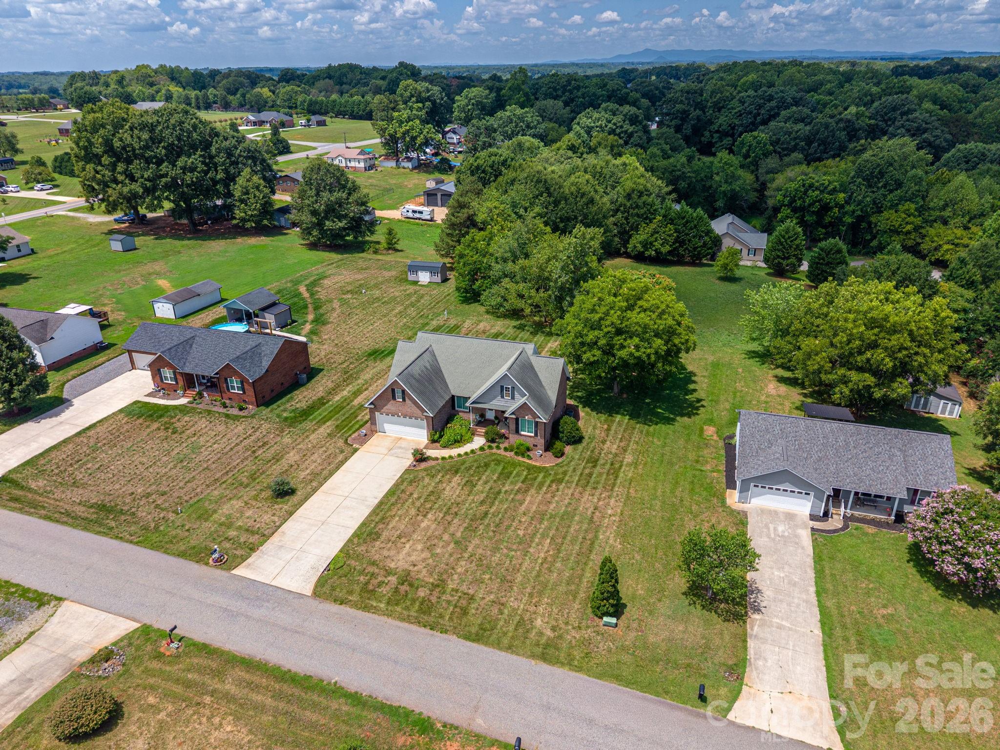 1855 Jetton Dr, Vale, NC 28168