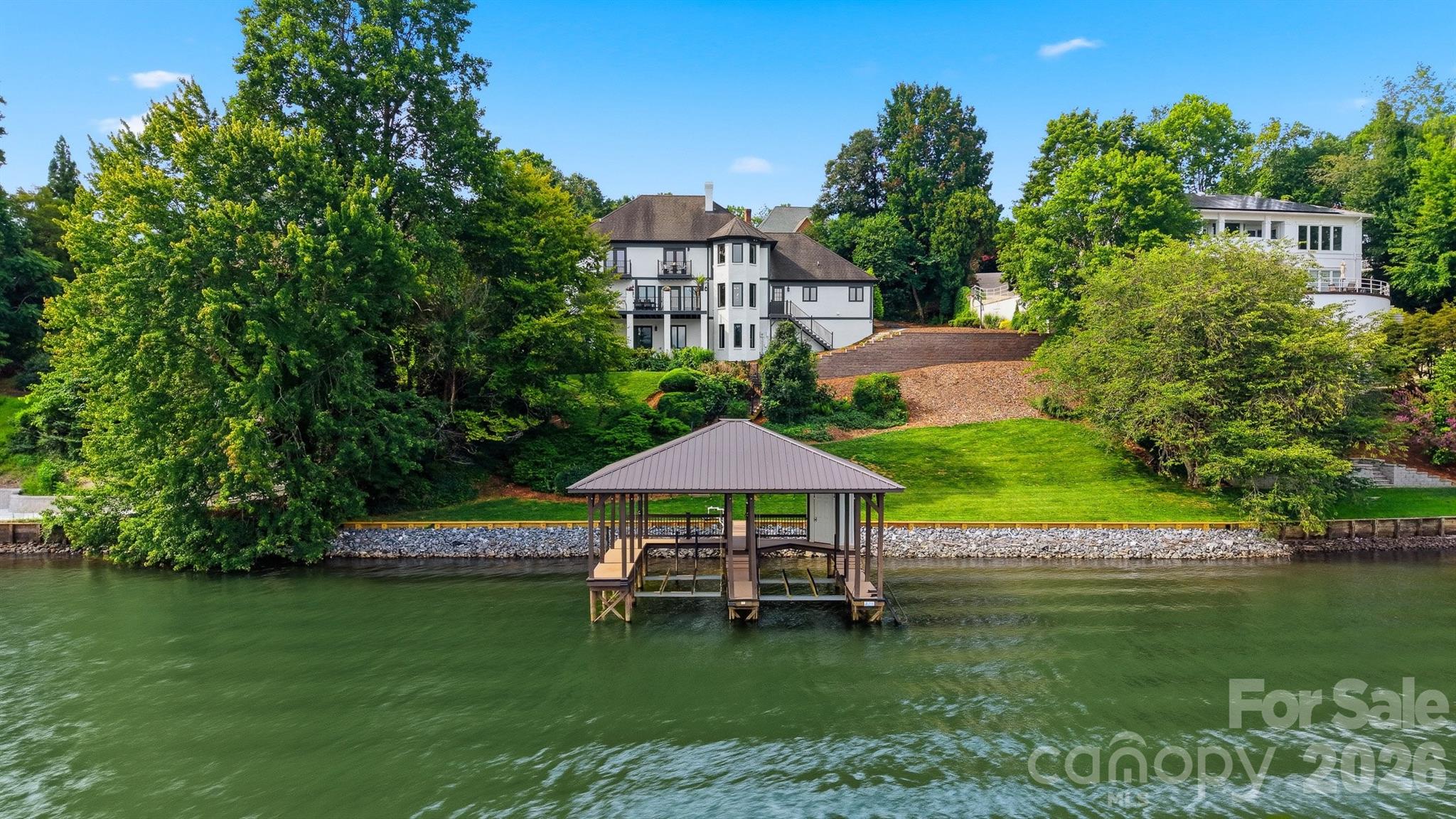 476 44th Avenue Dr NW, Hickory, NC 28601