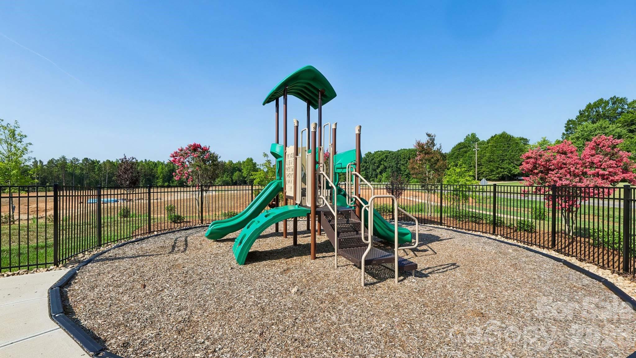 167 Maple Valley St, Statesville, NC 28677