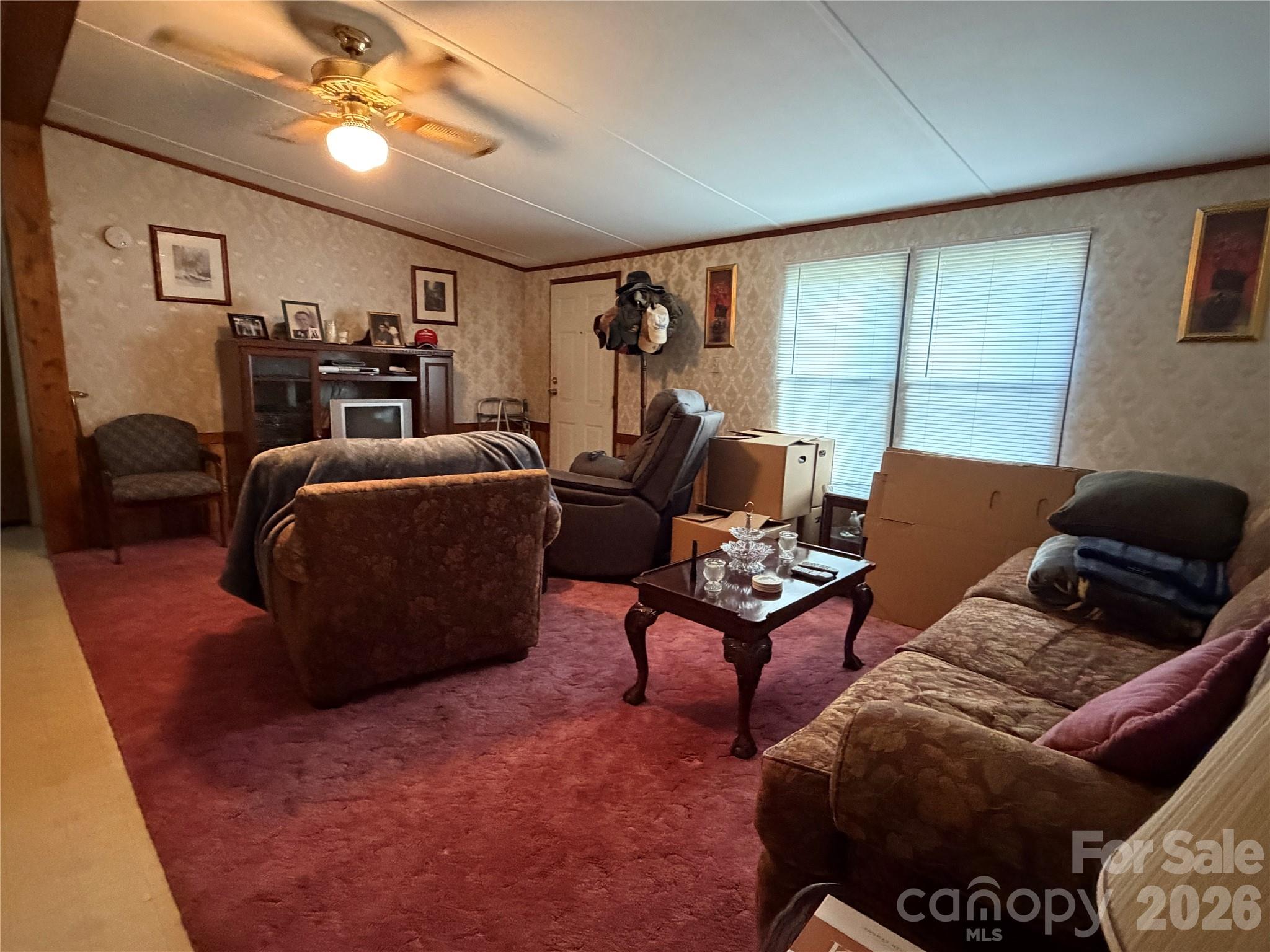 5720 Skyway Dr, Conover, NC 28613