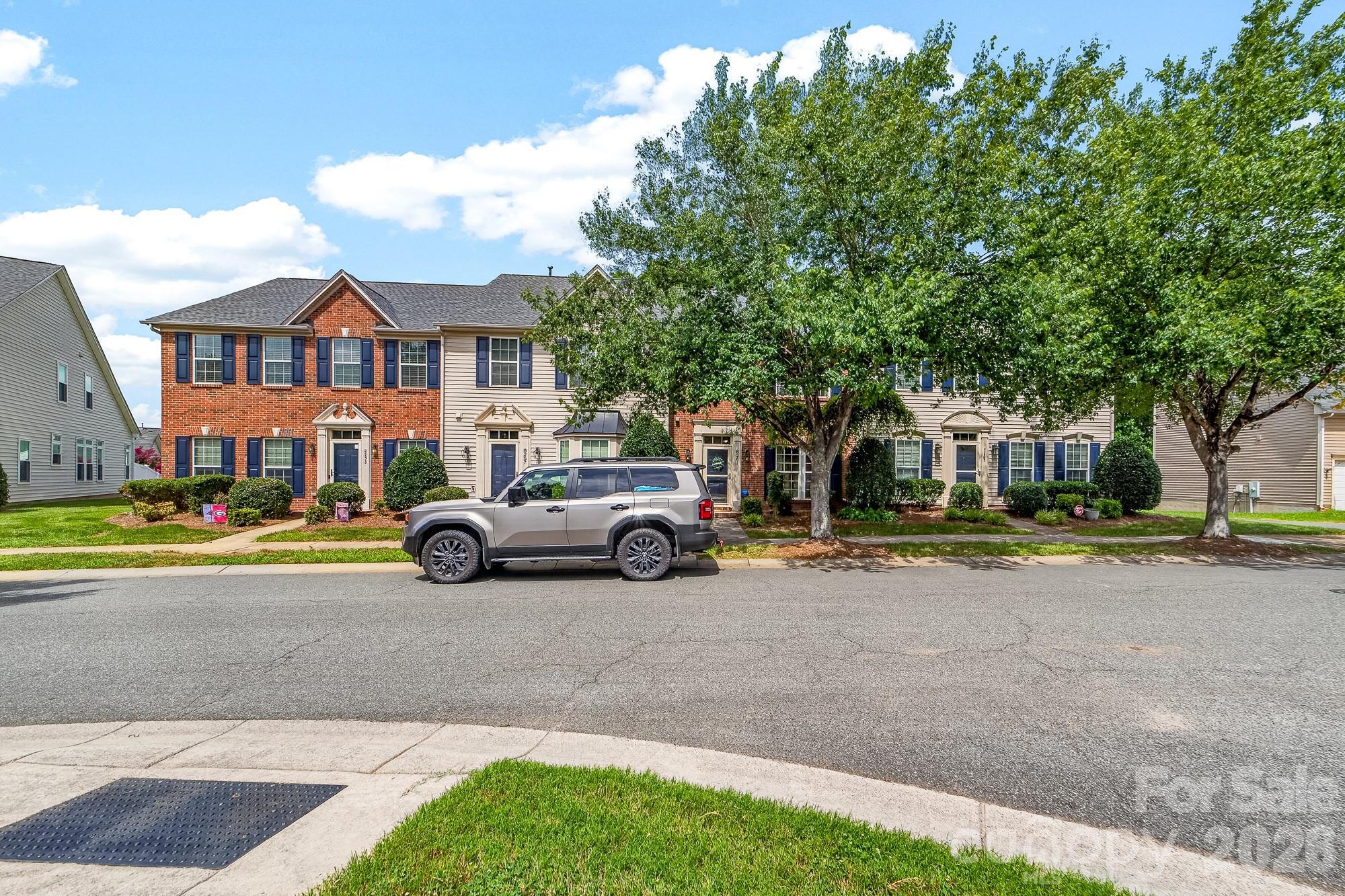 8261 Bridgegate Dr, Huntersville, NC 28078