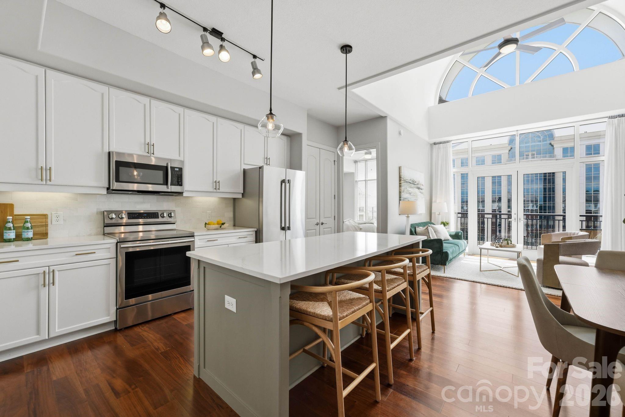 4620 Piedmont Row Dr #705, Charlotte, NC 28210