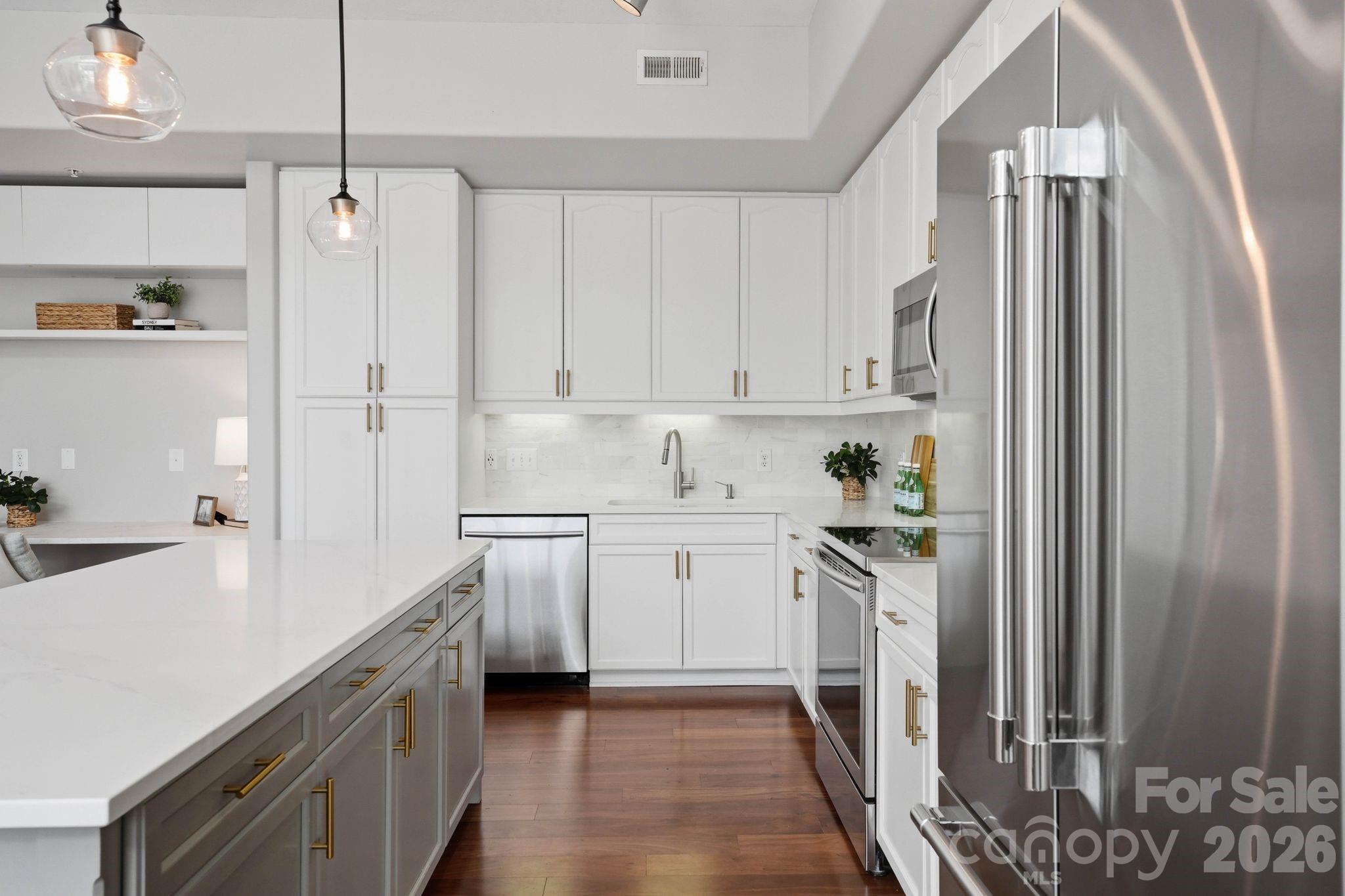 4620 Piedmont Row Dr #705, Charlotte, NC 28210