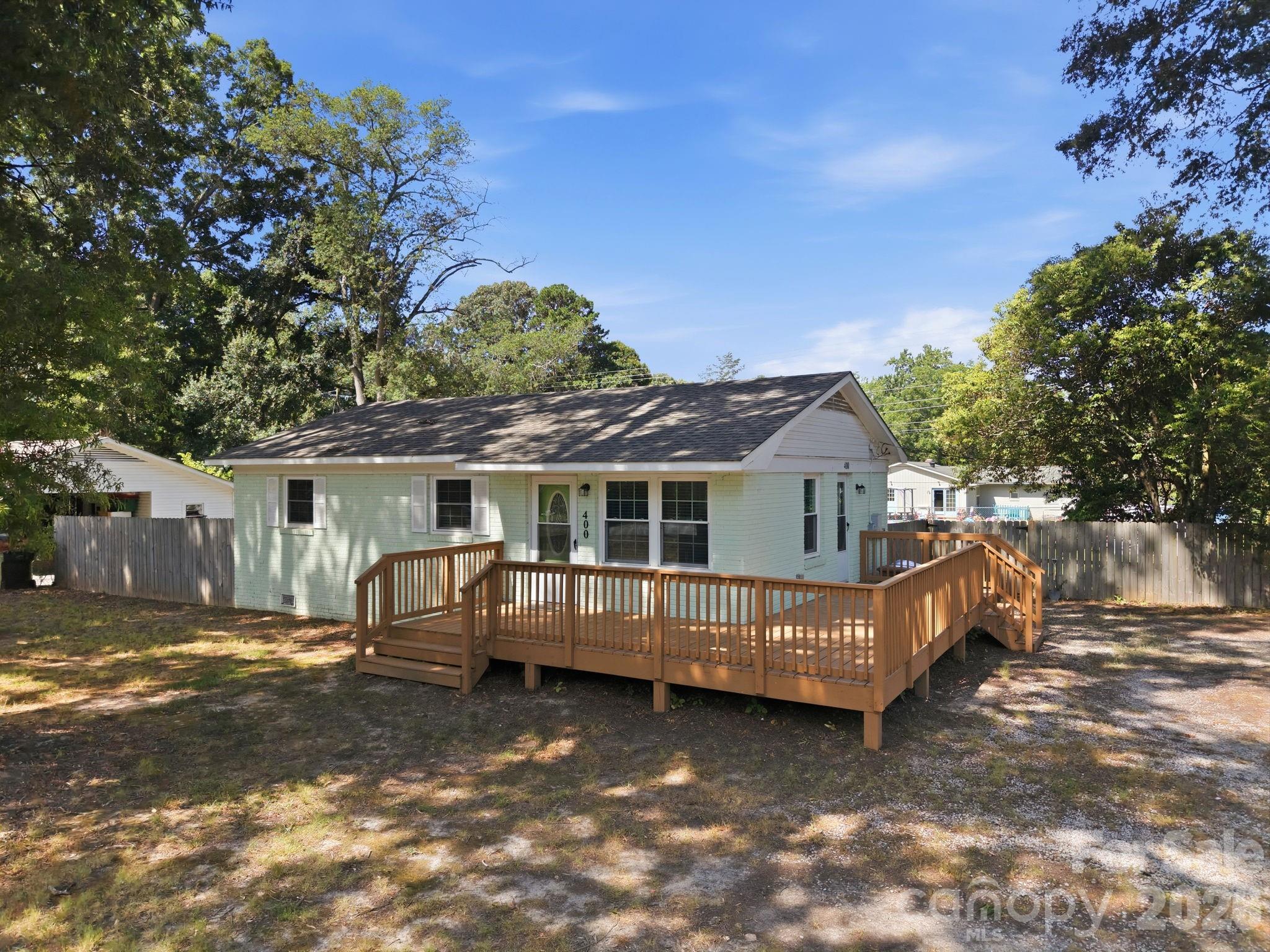 400 Olin Dr, Waxhaw, NC 28173