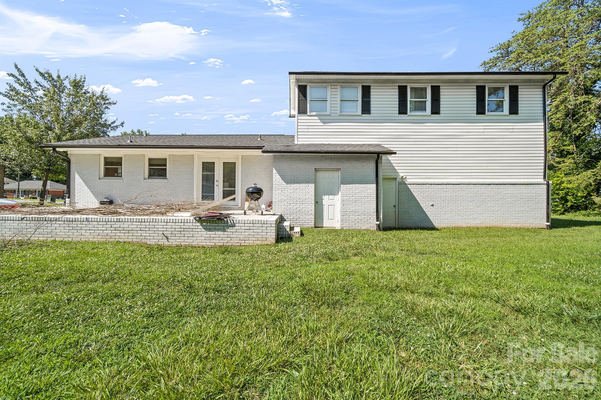 525 Kelly Ave, Mooresville, NC 28115