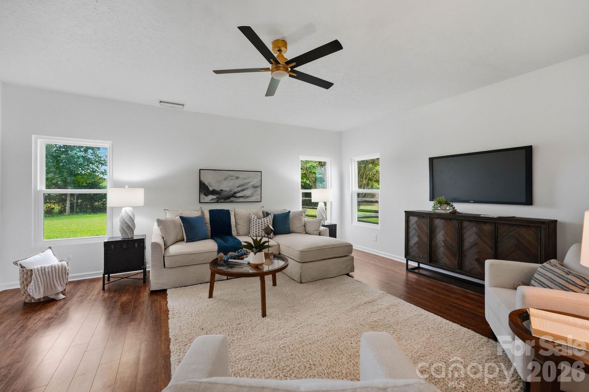 12821 Silvaire Farm Rd, Charlotte, NC 28278