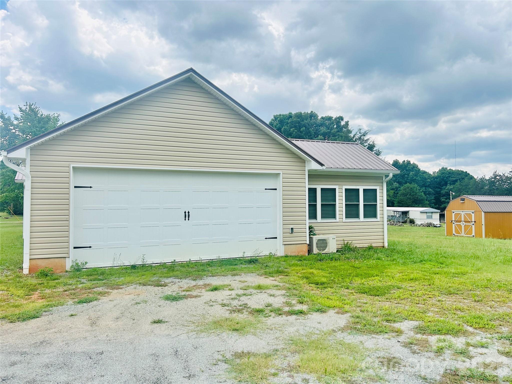 837 Upper Spencer Mountain Rd, Gaston, NC 28164