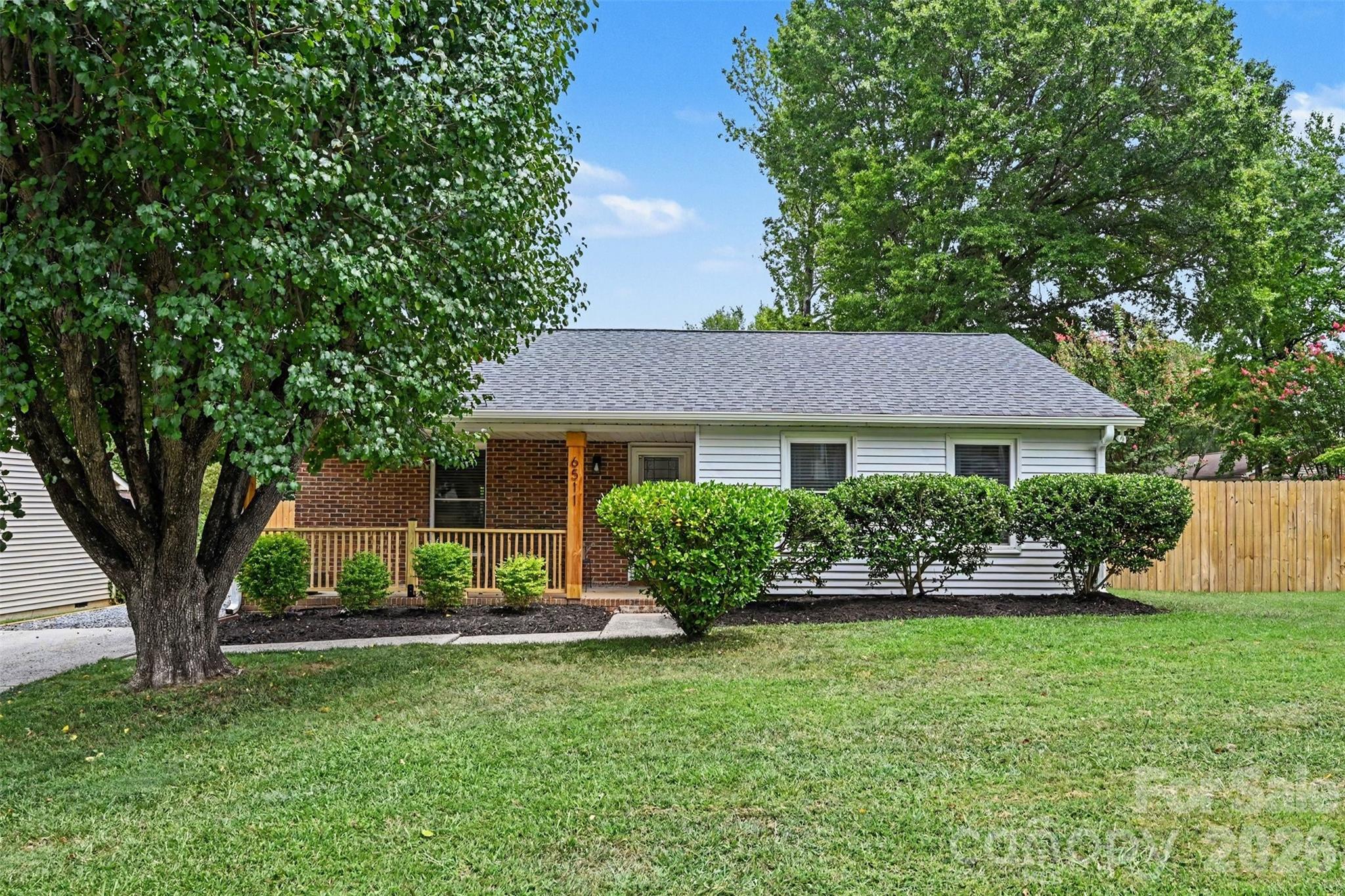 6511 Misty Morning Dr, Charlotte, NC 28212