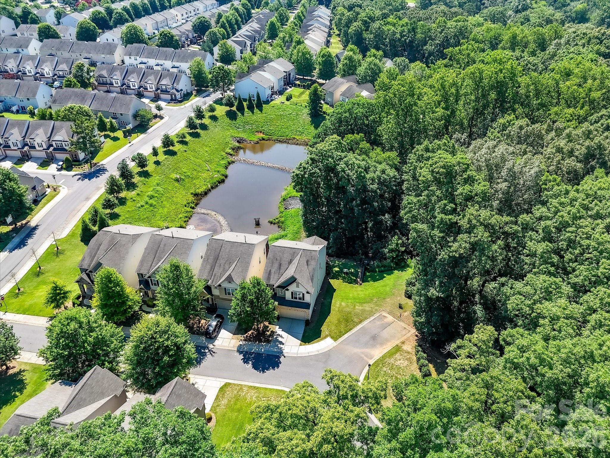 1806 Sunchaser Ln, Charlotte, NC 28210