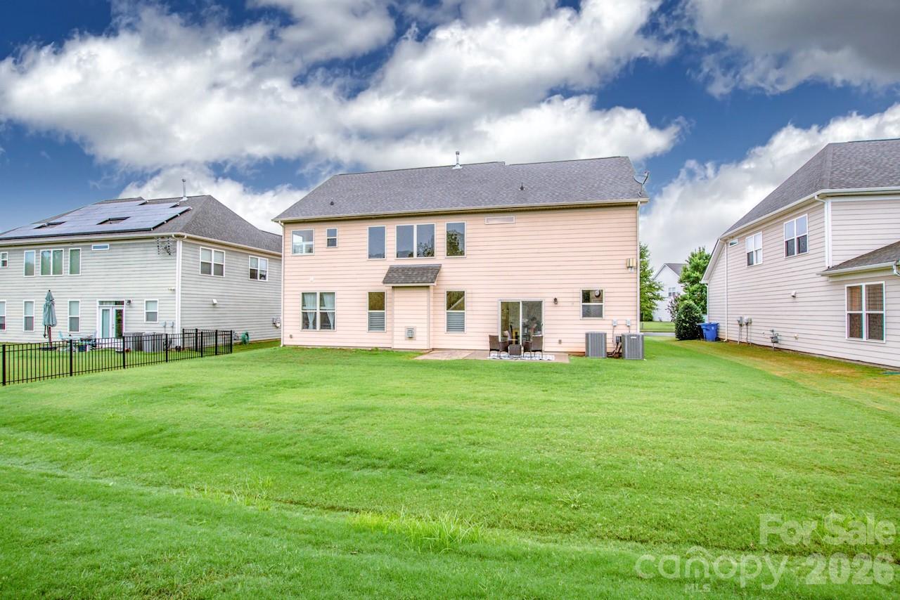 130 Eagles Landing Dr, Mooresville, NC 28117
