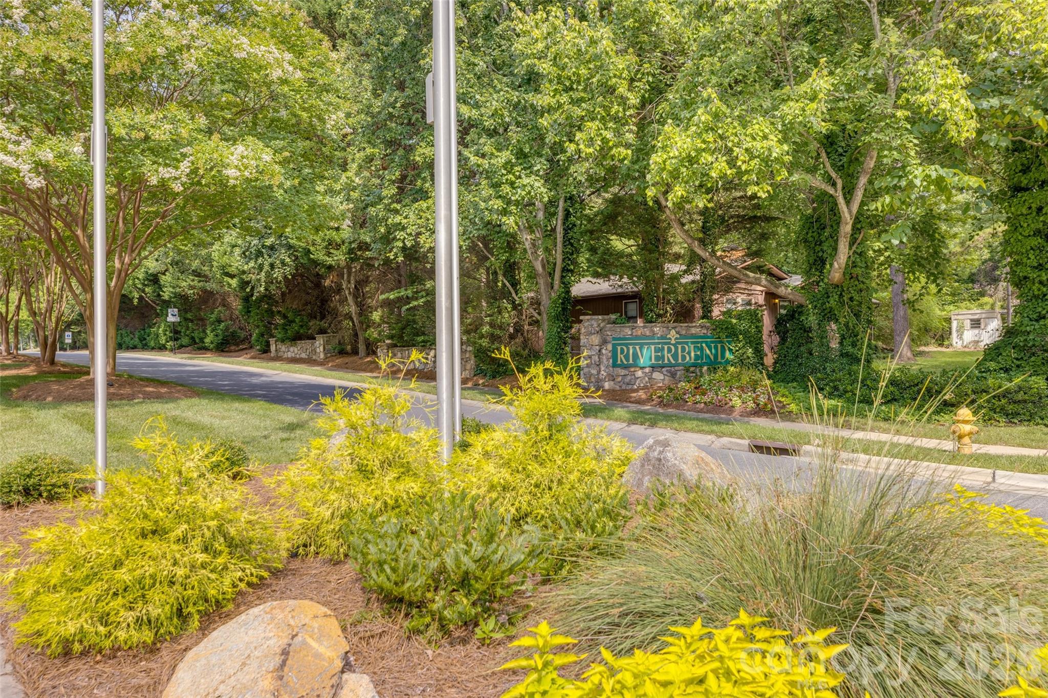 10216 Old Carolina Dr, Charlotte, NC 28214