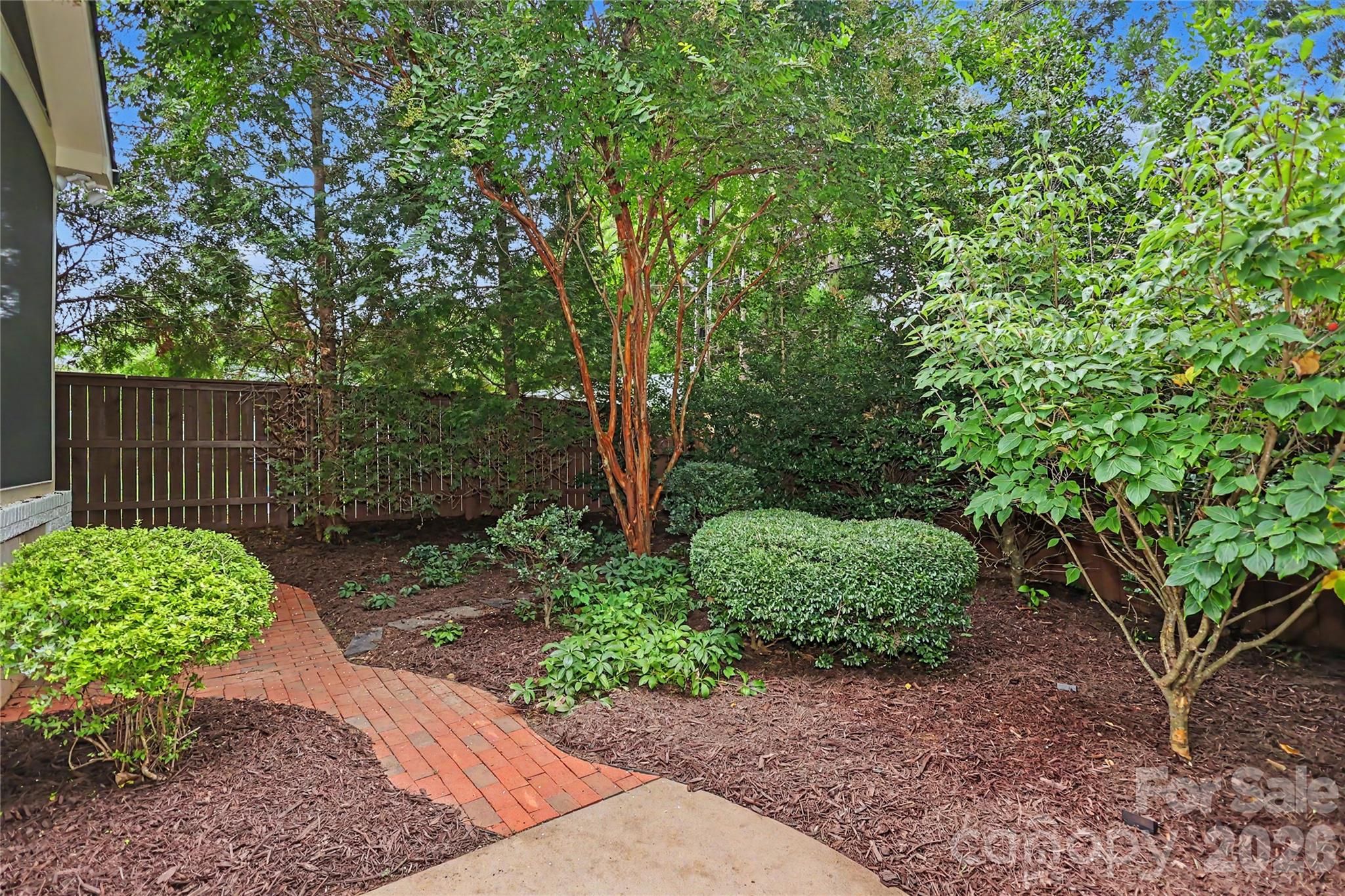 1825 Lombardy Cir, Charlotte, NC 28203