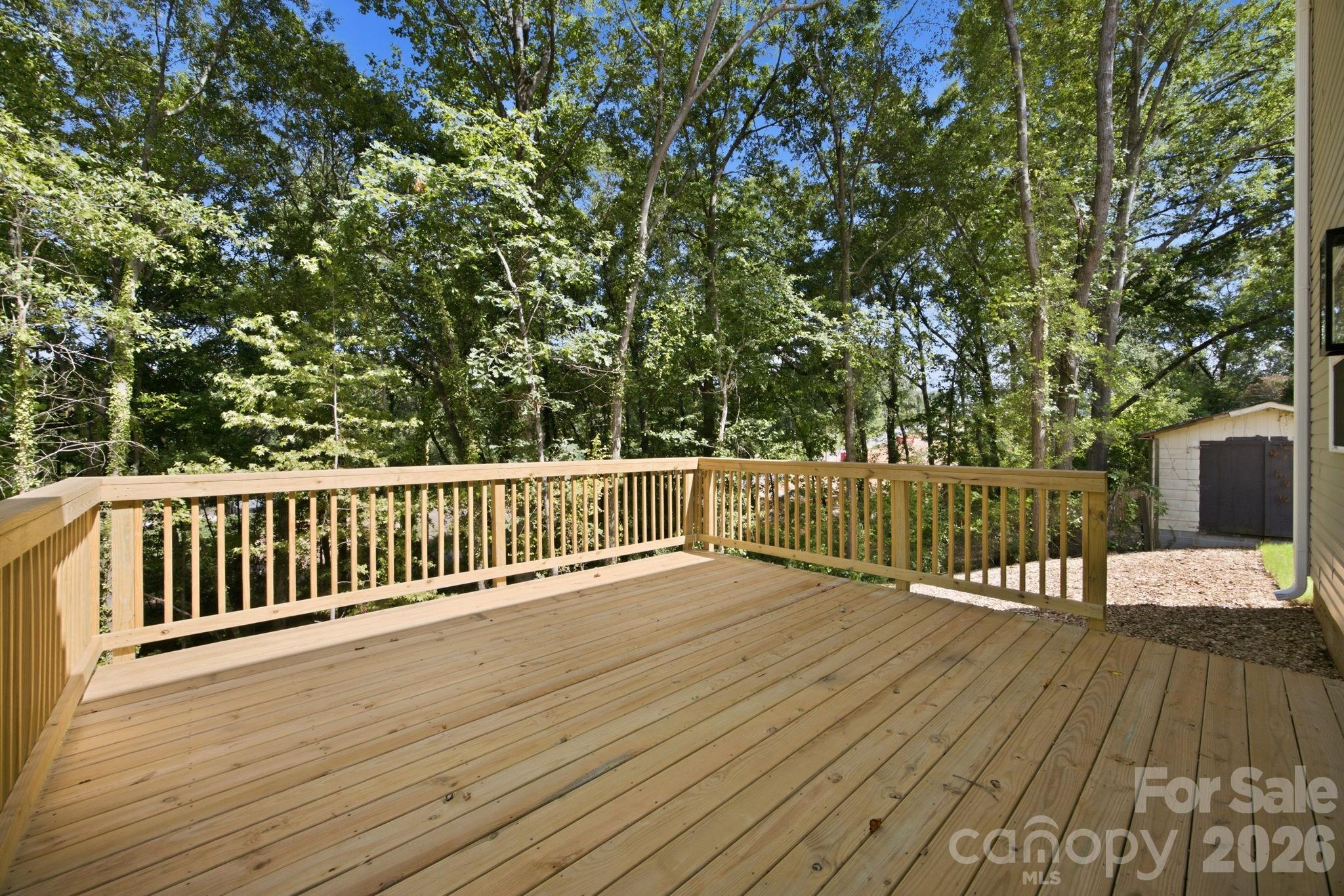 312 North St, Dallas, NC 28034