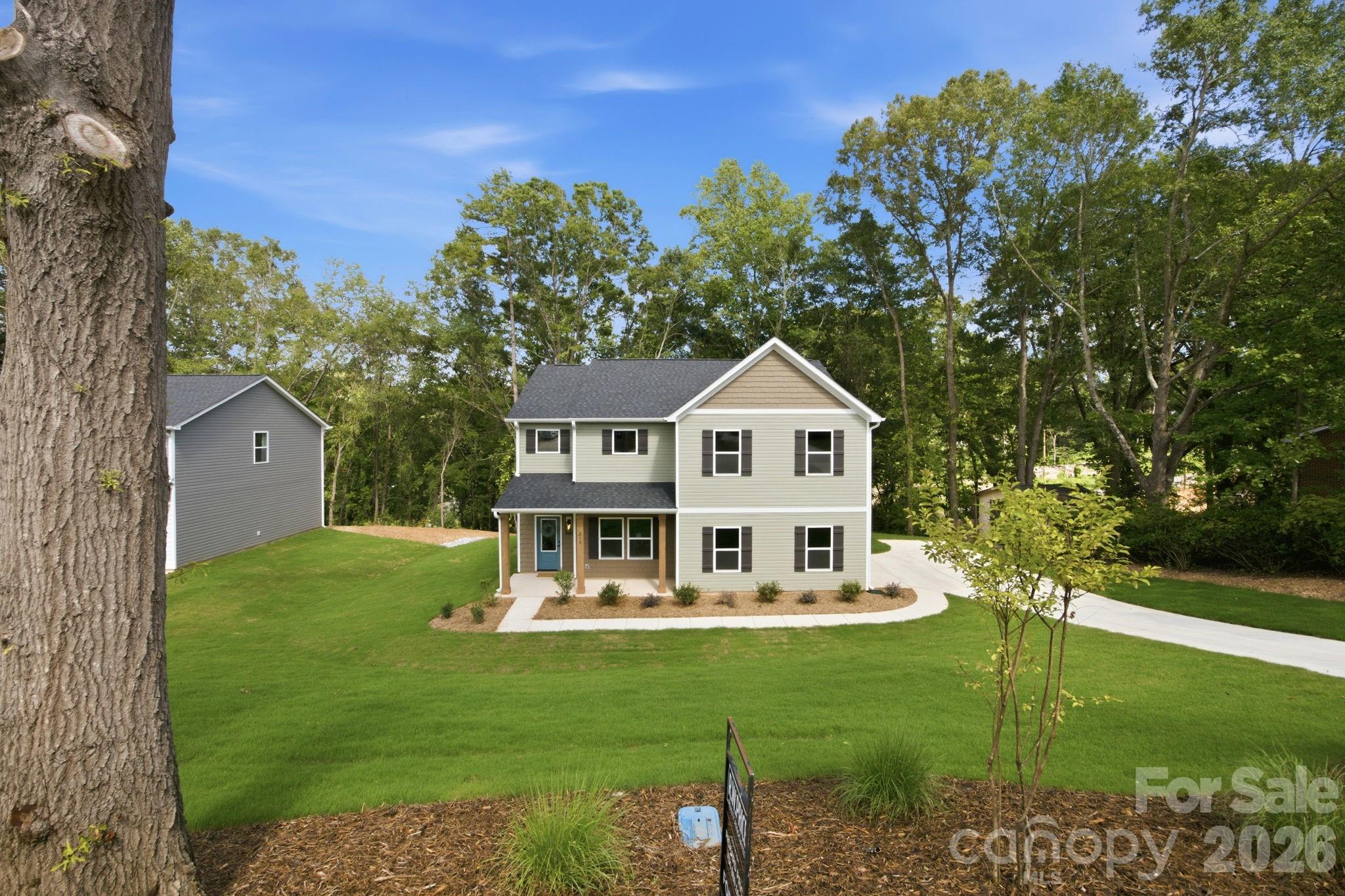 312 North St, Dallas, NC 28034