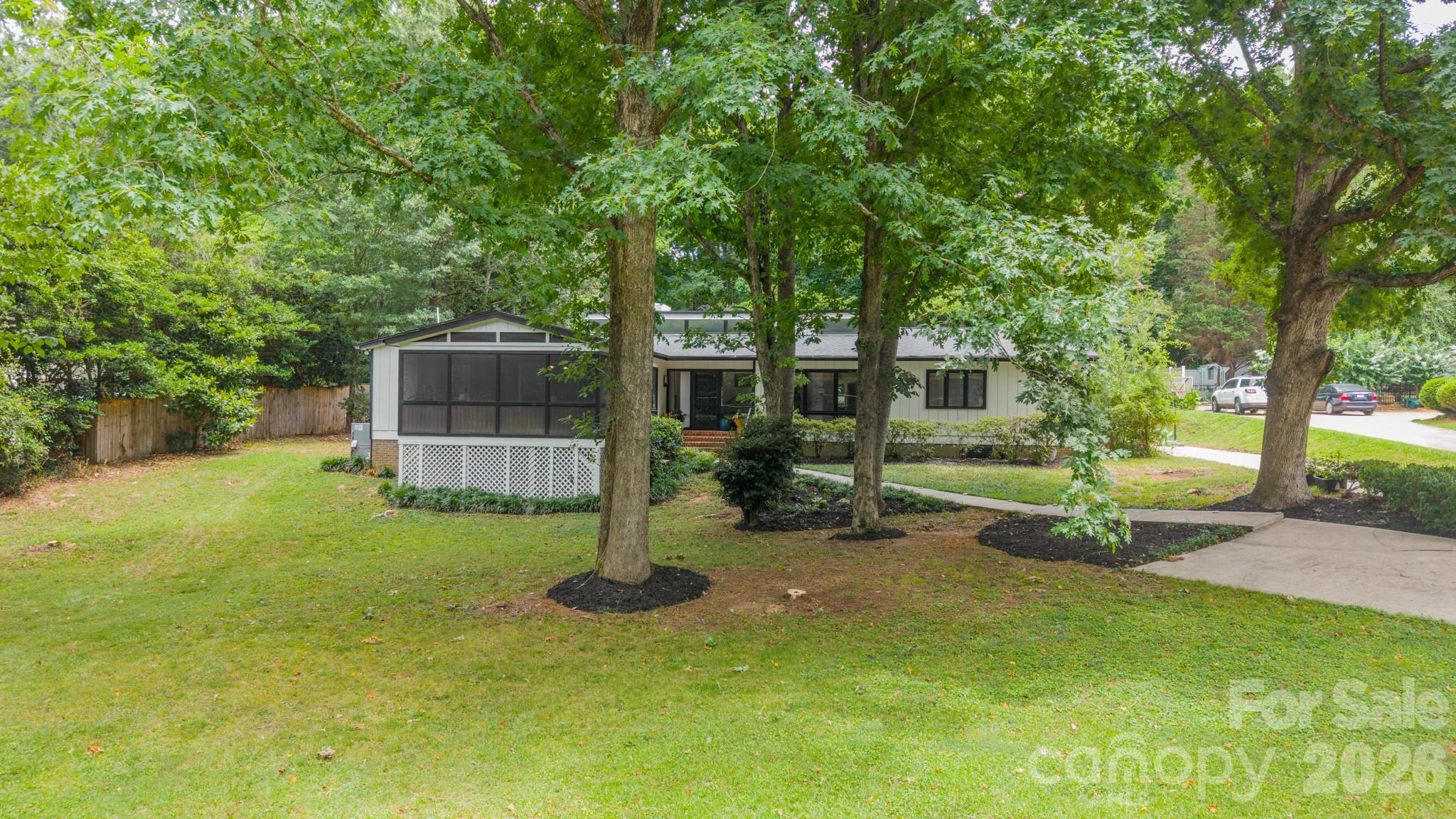 322 Grady Dr, Rock Hill, SC 29732