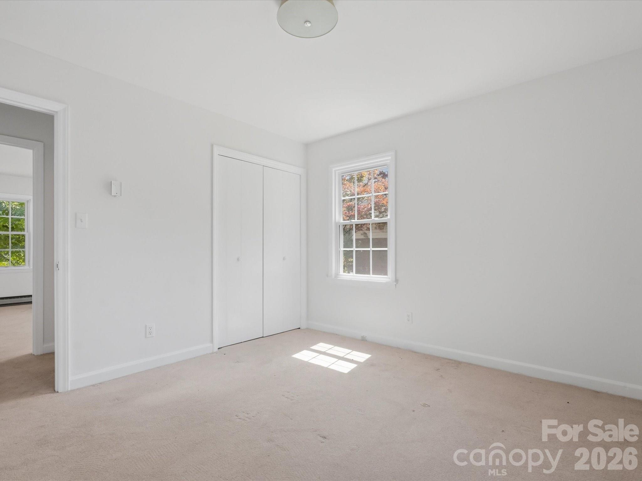 14232 Springwater Dr, Matthews, NC 28105