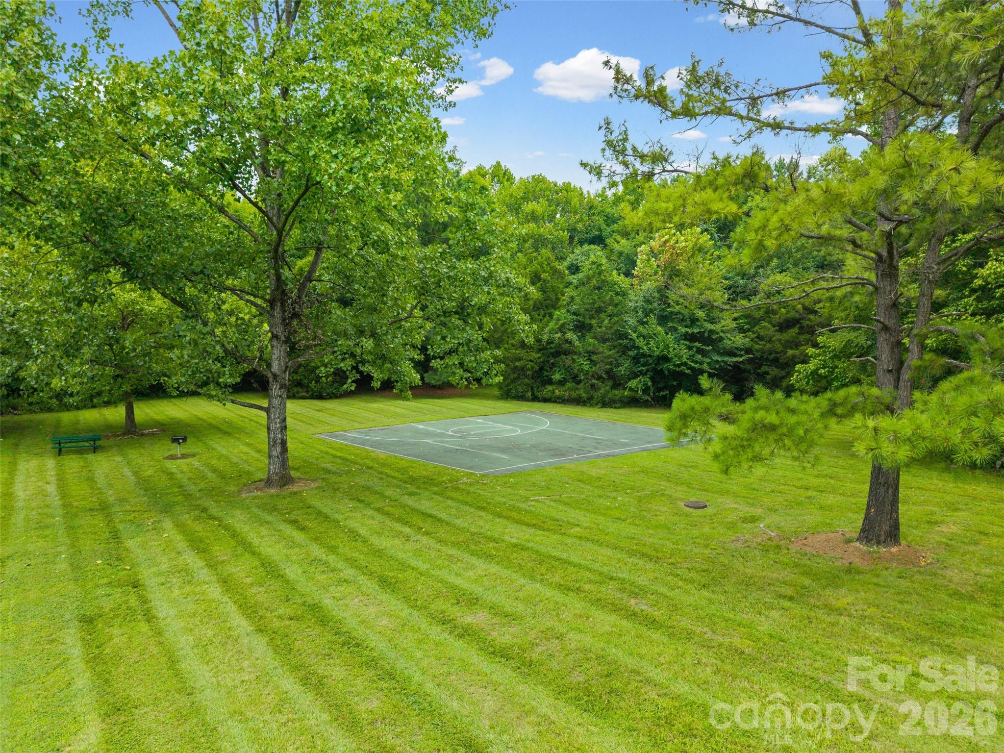 5385 Apple Glen Dr, Harrisburg, NC 28075