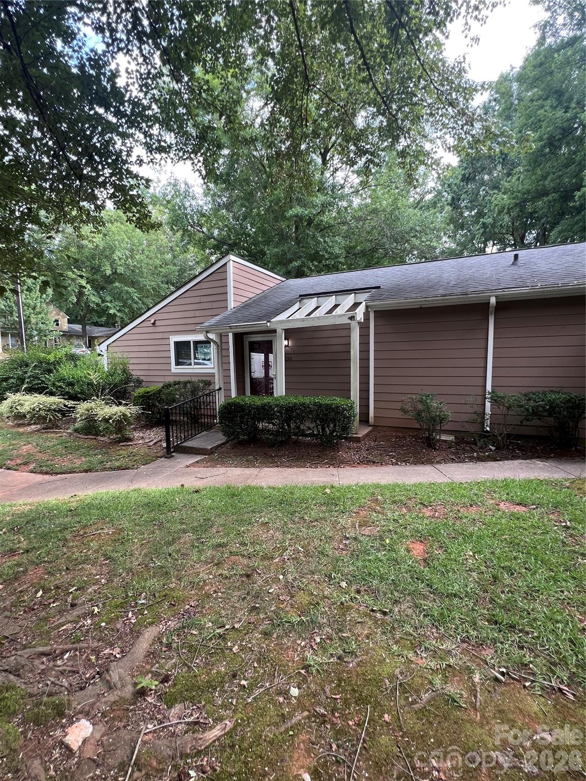 1050 Sardis Cove Dr, Charlotte, NC 28270
