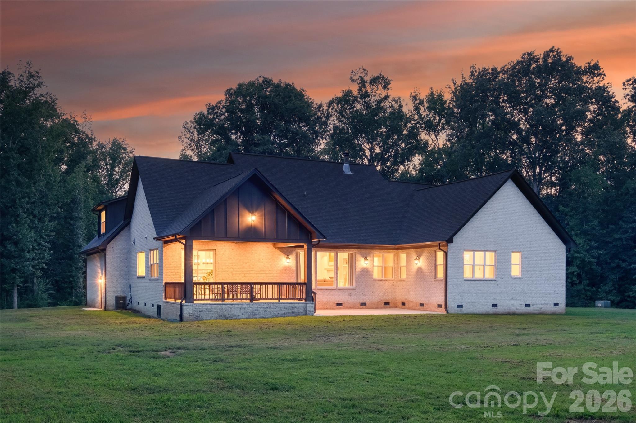 9401 Deer Run Rd, Waxhaw, NC 28173