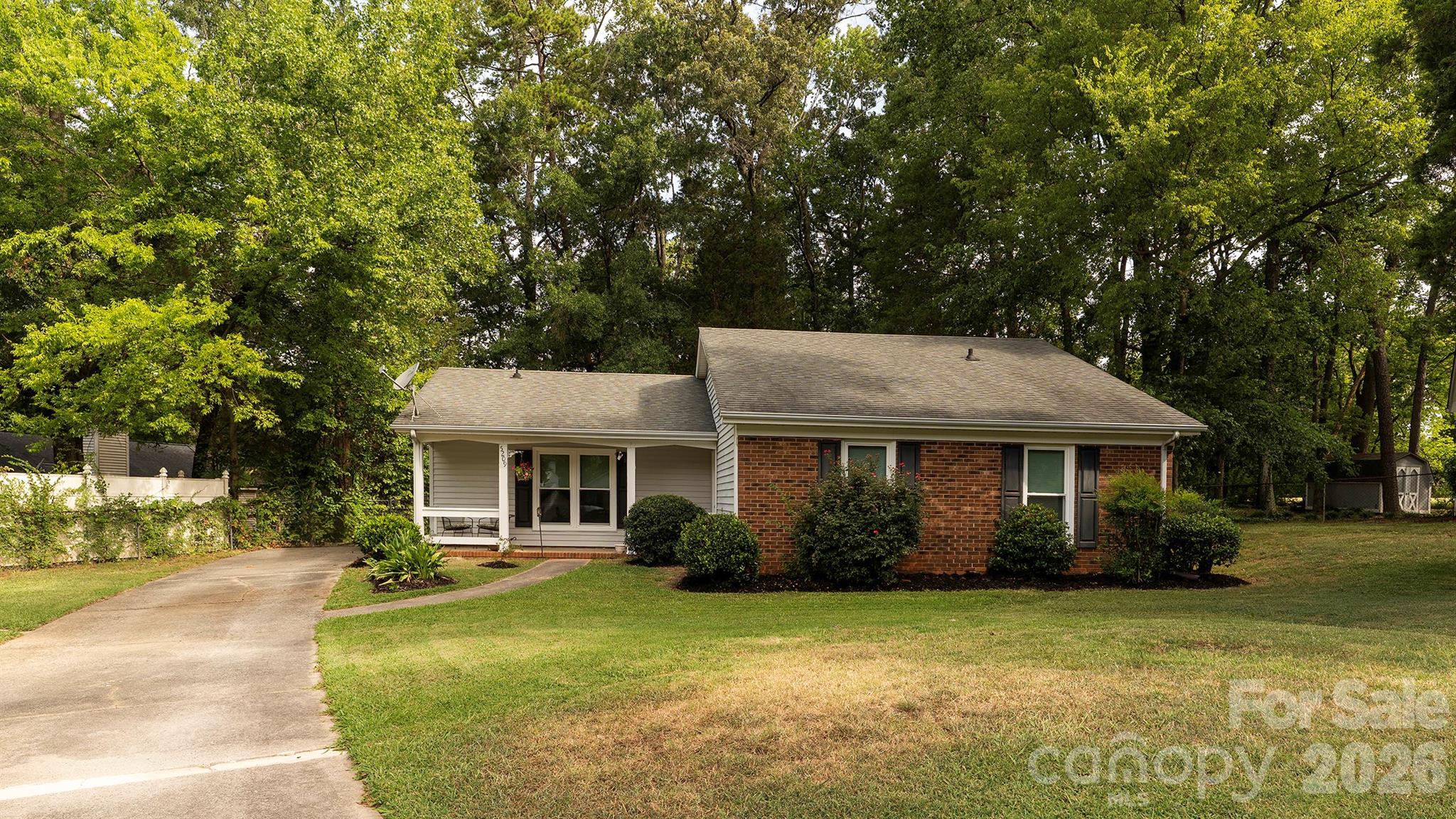 5209 Birchbark Ln, Charlotte, NC 28227