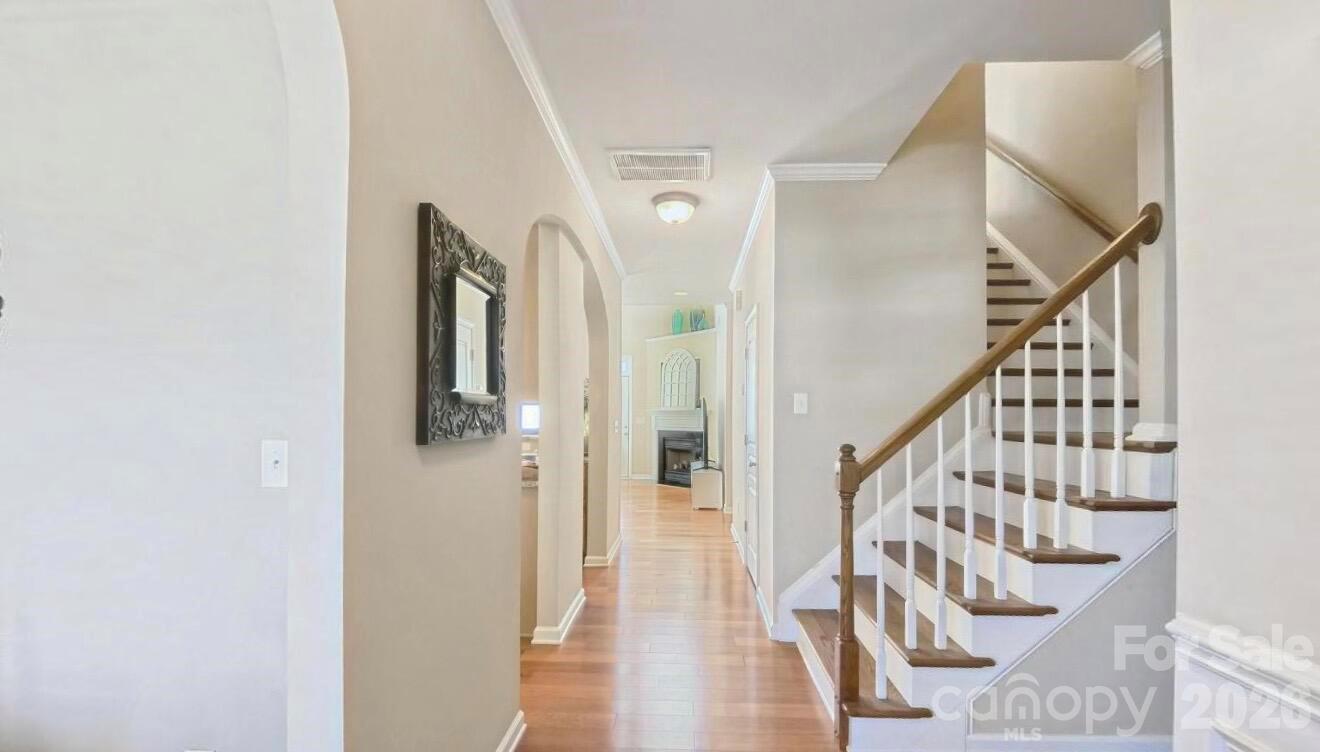 555 Pine Links Dr, Tega Cay, SC 29708