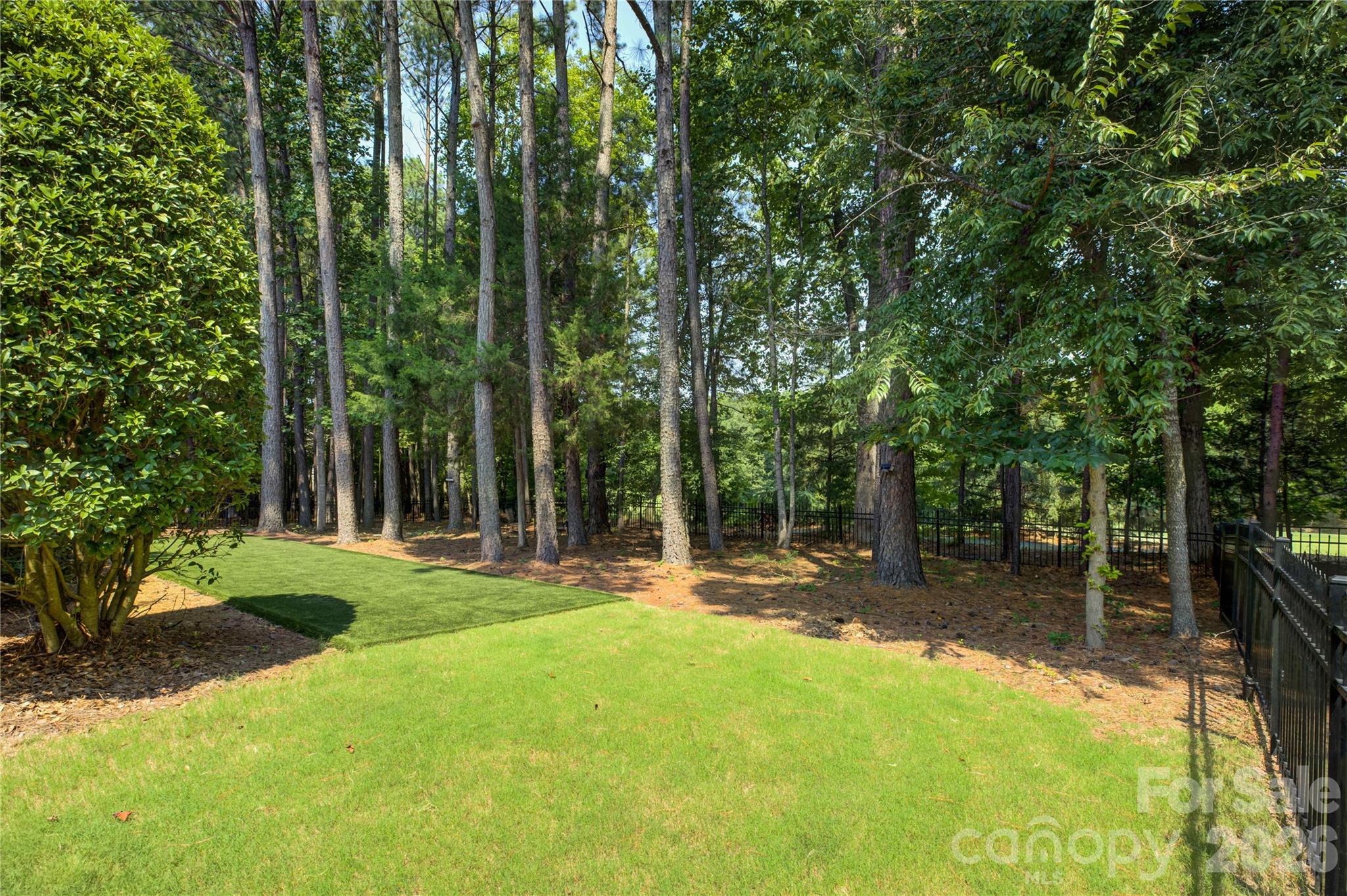 16815 Crosshaven Dr, Charlotte, NC 28278