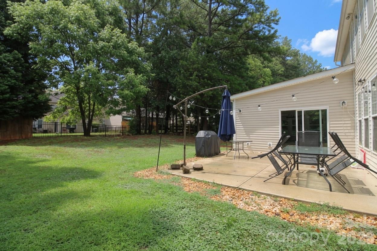 1573 Wilburn Park Ln NW, Charlotte, NC 28269