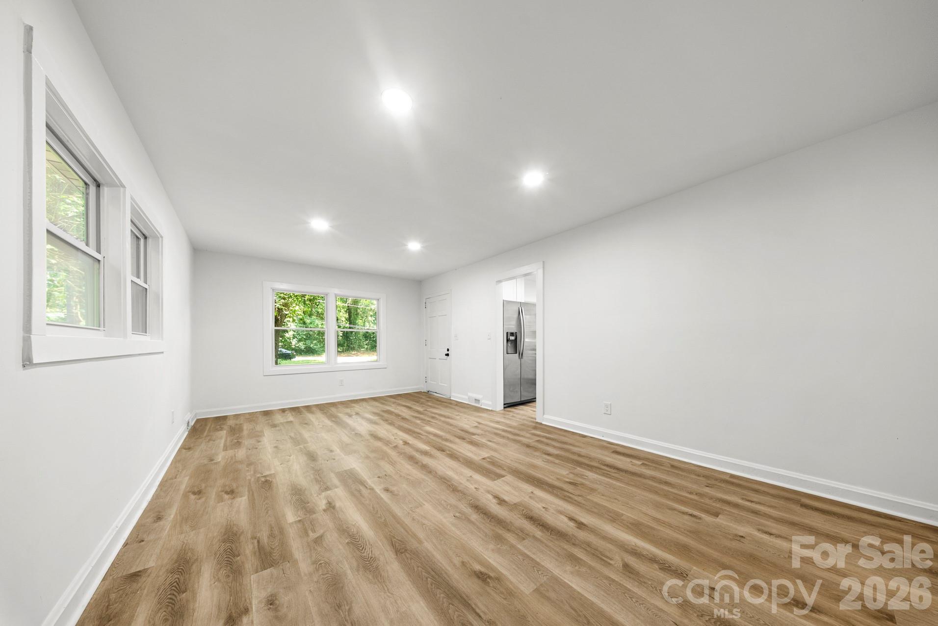 2500 Markham Ct, Charlotte, NC 28205