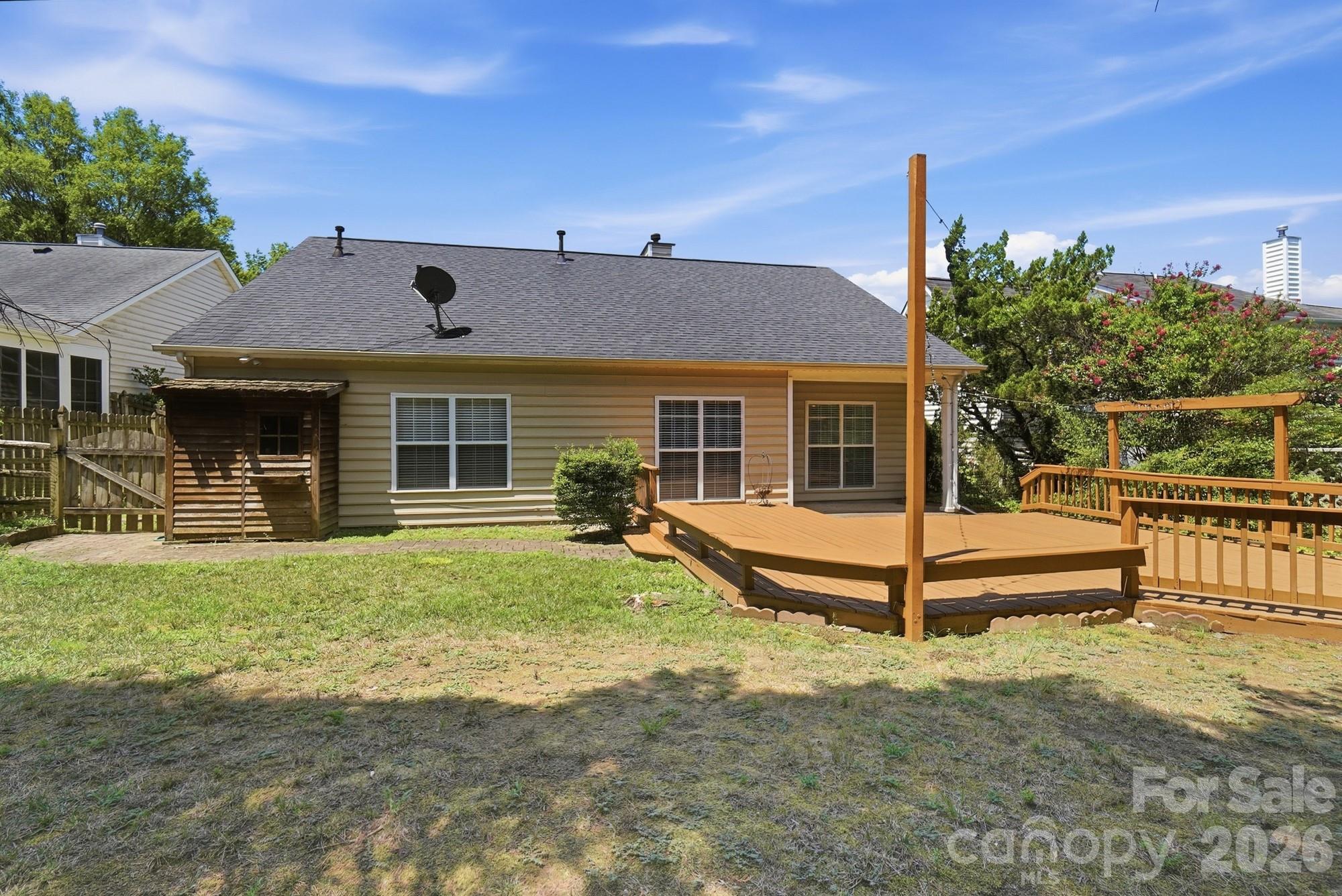 7015 Lenhart Dr, Charlotte, NC 28226